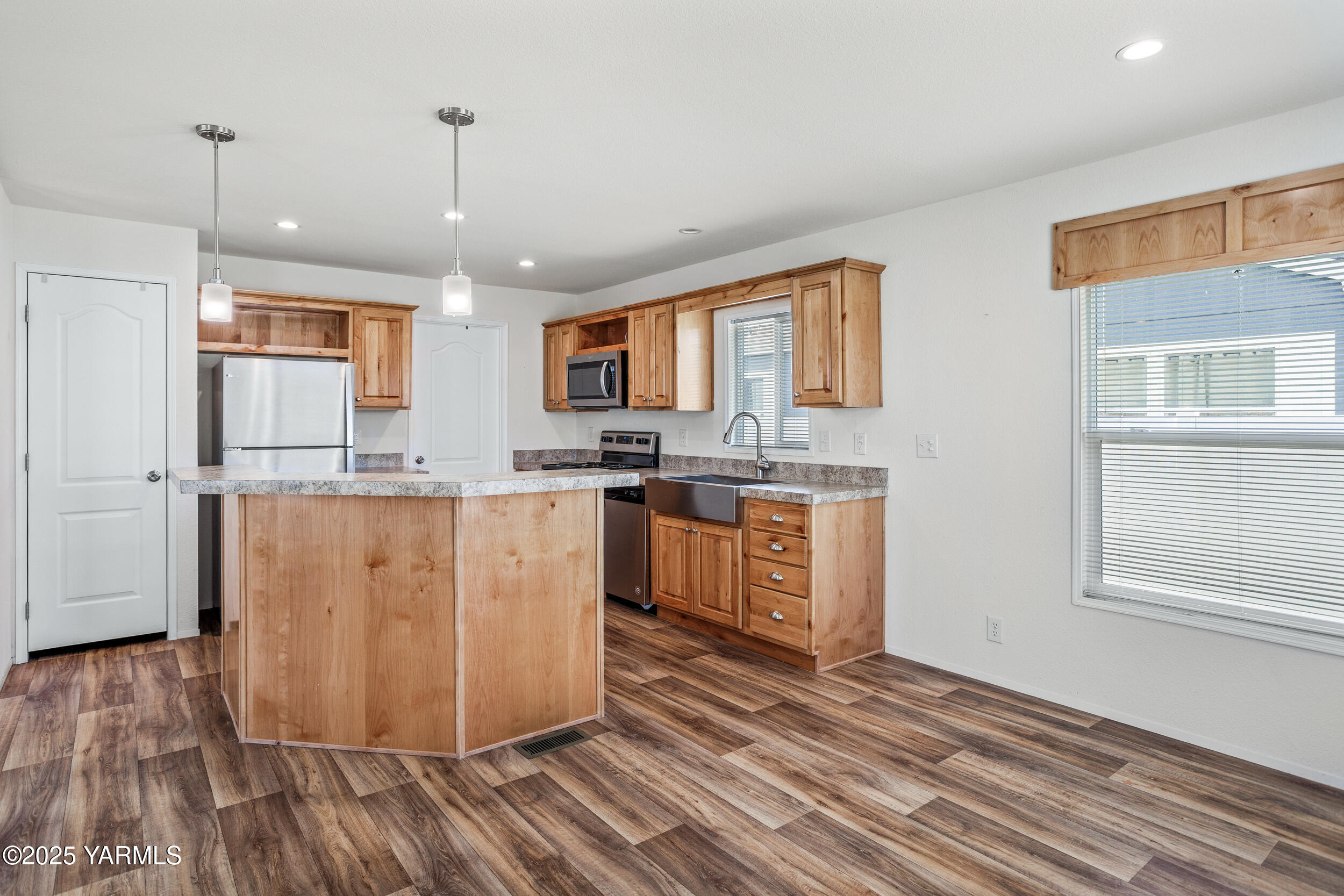 Union Gap, Washington 98903, United States, 3 Bedrooms Bedrooms, ,2 BathroomsBathrooms,Residential,Active,146297