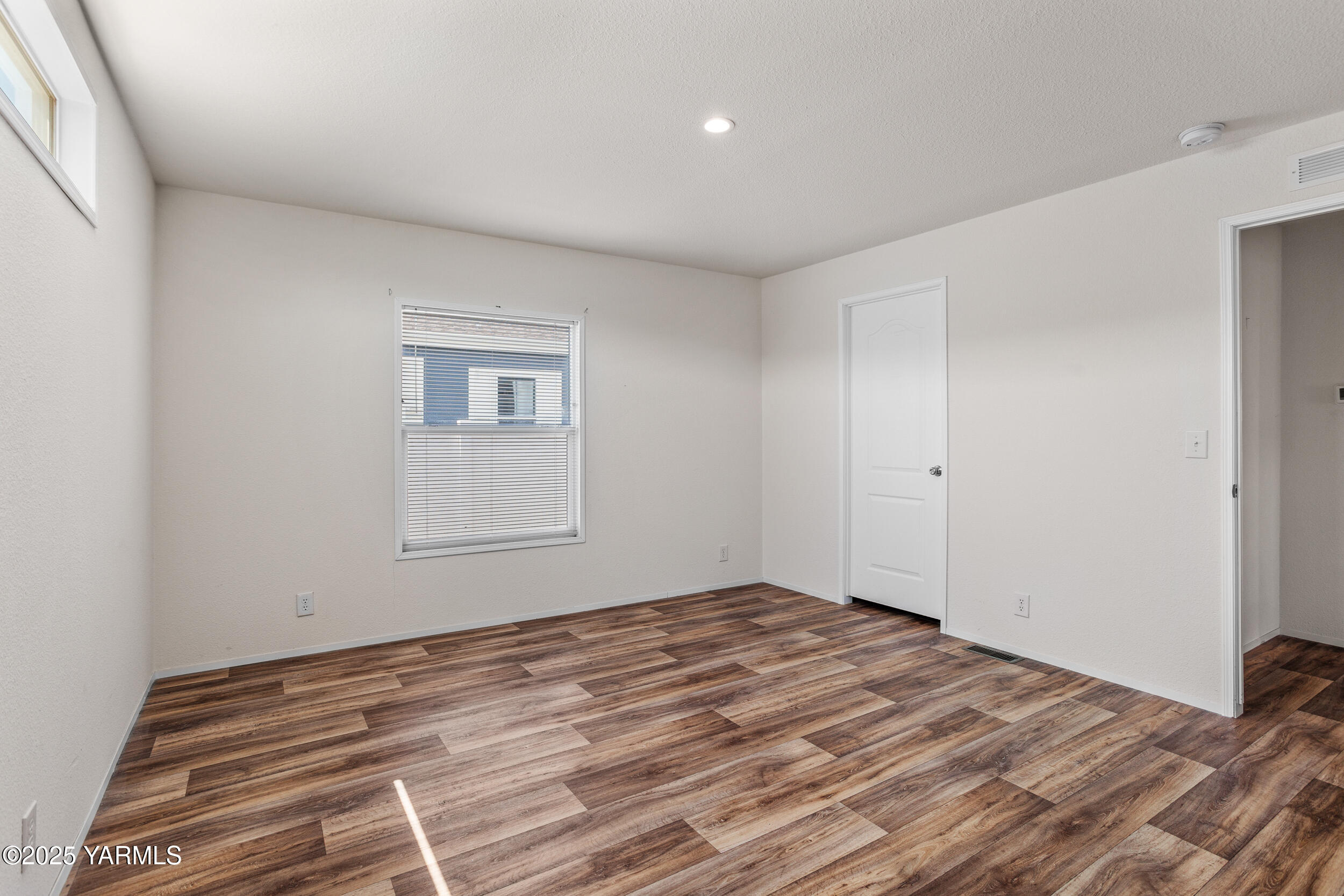 Union Gap, Washington 98903, United States, 3 Bedrooms Bedrooms, ,2 BathroomsBathrooms,Residential,Active,146297