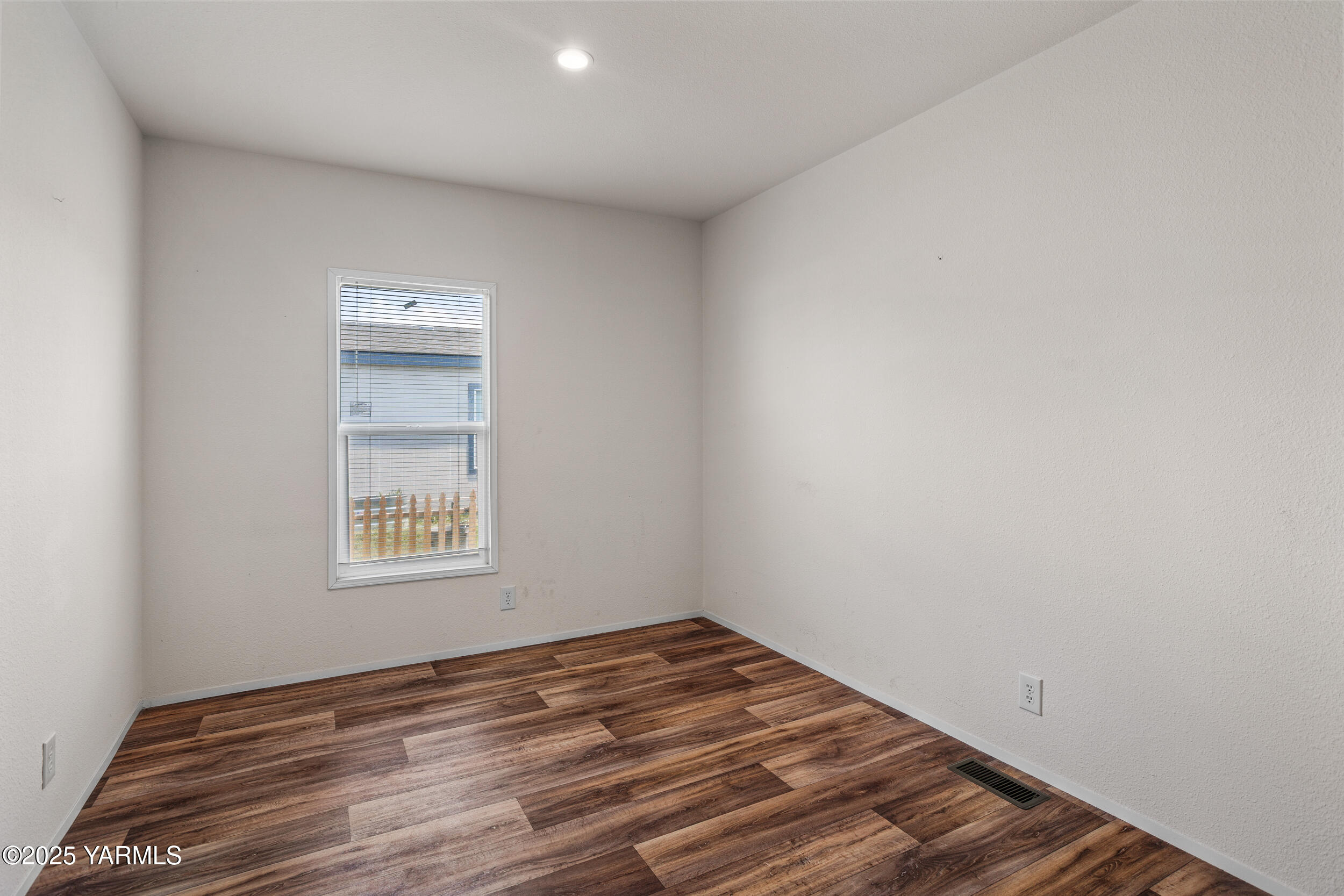 Union Gap, Washington 98903, United States, 3 Bedrooms Bedrooms, ,2 BathroomsBathrooms,Residential,Active,146297