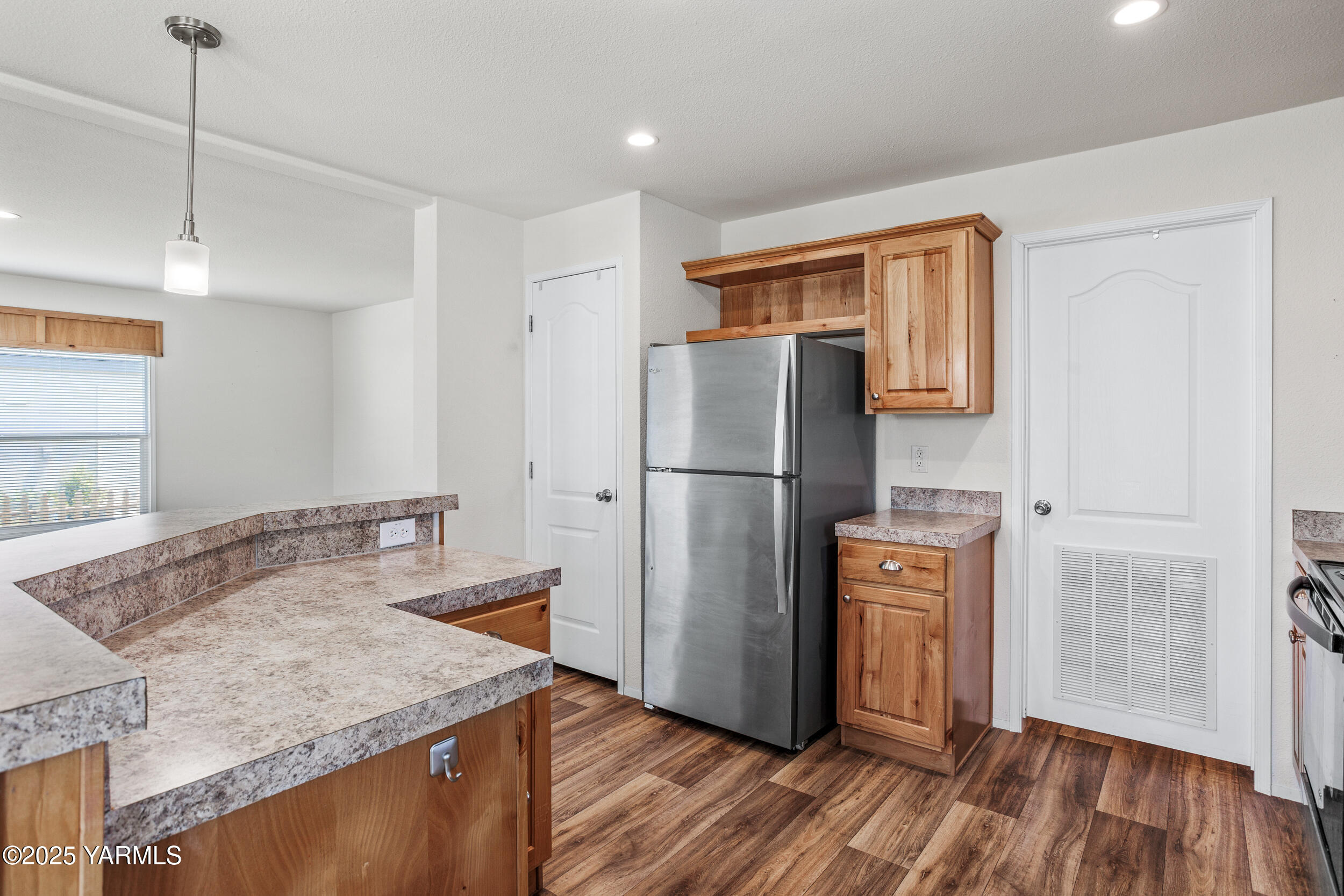 Union Gap, Washington 98903, United States, 3 Bedrooms Bedrooms, ,2 BathroomsBathrooms,Residential,Active,146297