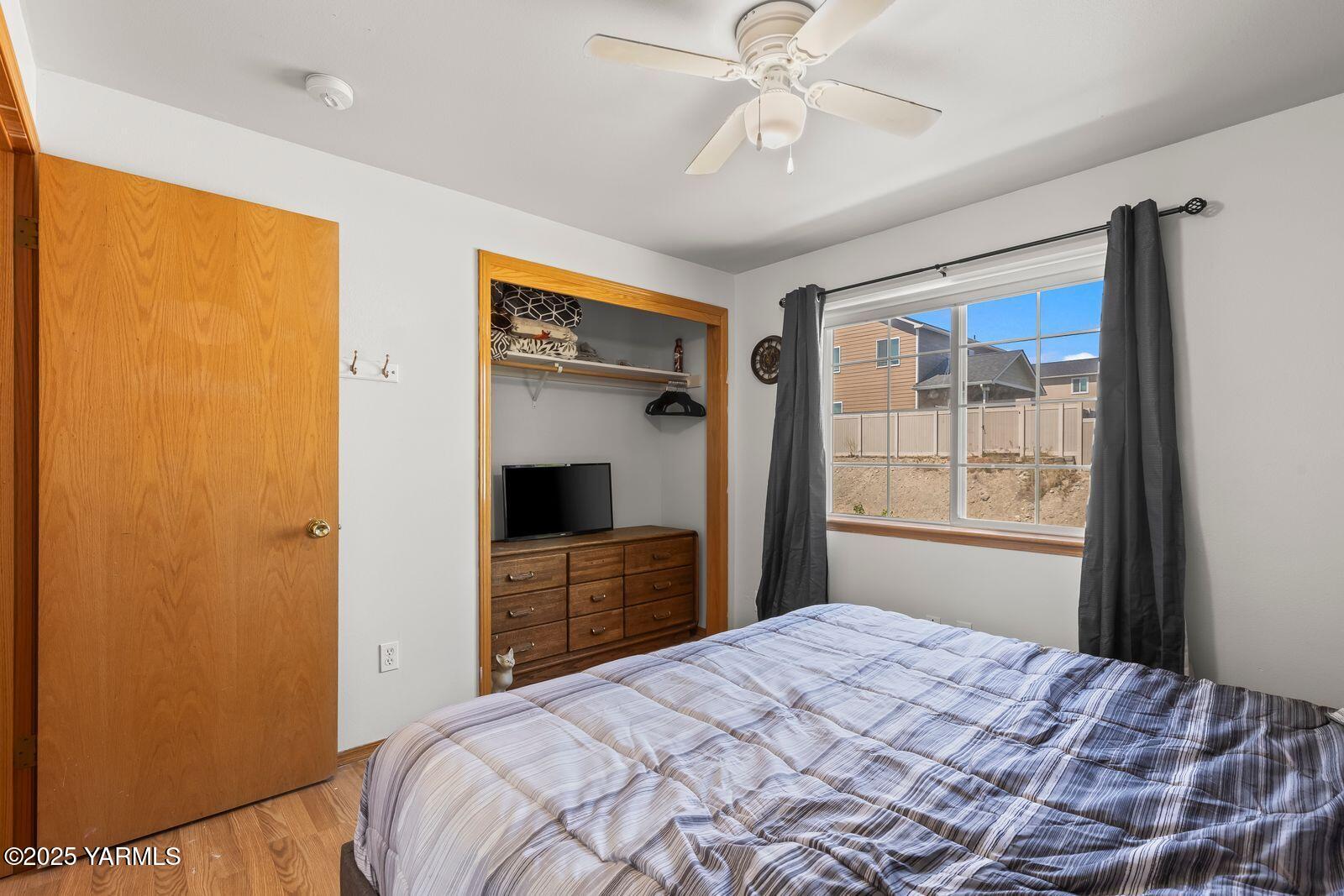 Yakima, Washington 98908, United States, 4 Bedrooms Bedrooms, ,3 BathroomsBathrooms,Residential,Active,199722