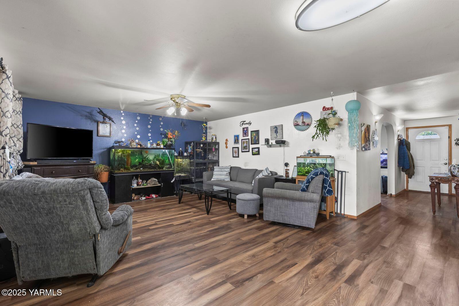 Yakima, Washington 98908, United States, 4 Bedrooms Bedrooms, ,3 BathroomsBathrooms,Residential,Active,199722