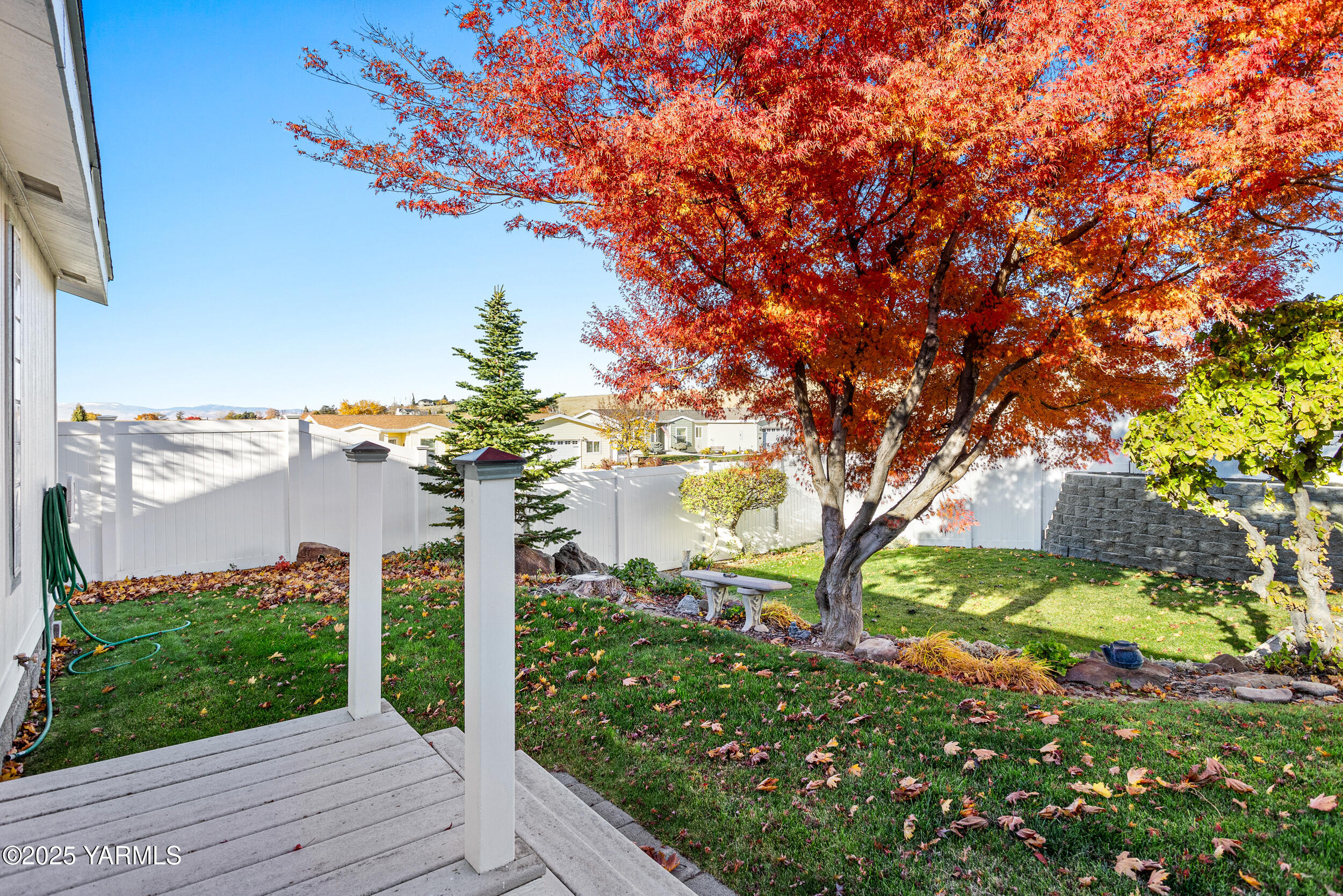 Yakima, Washington 98901, United States, 3 Bedrooms Bedrooms, ,2 BathroomsBathrooms,Residential,Active,145150