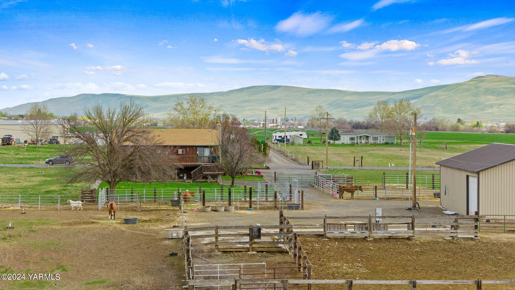 Prosser, Washington 99350, United States, 4 Bedrooms Bedrooms, ,2 BathroomsBathrooms,Residential,Active,61943