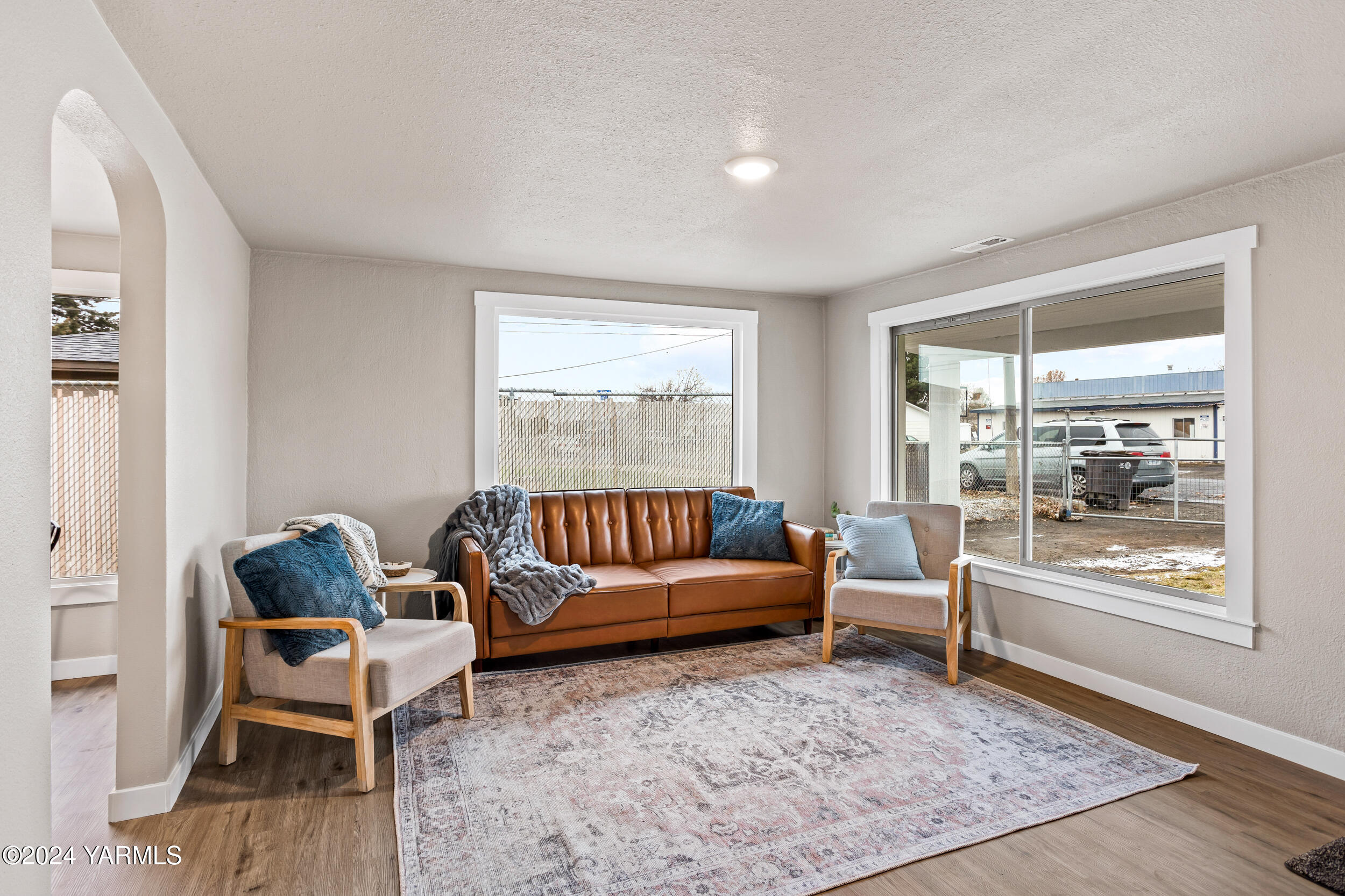 Yakima, Washington 98902, United States, 3 Bedrooms Bedrooms, ,1 BathroomBathrooms,Residential,Pending,26548