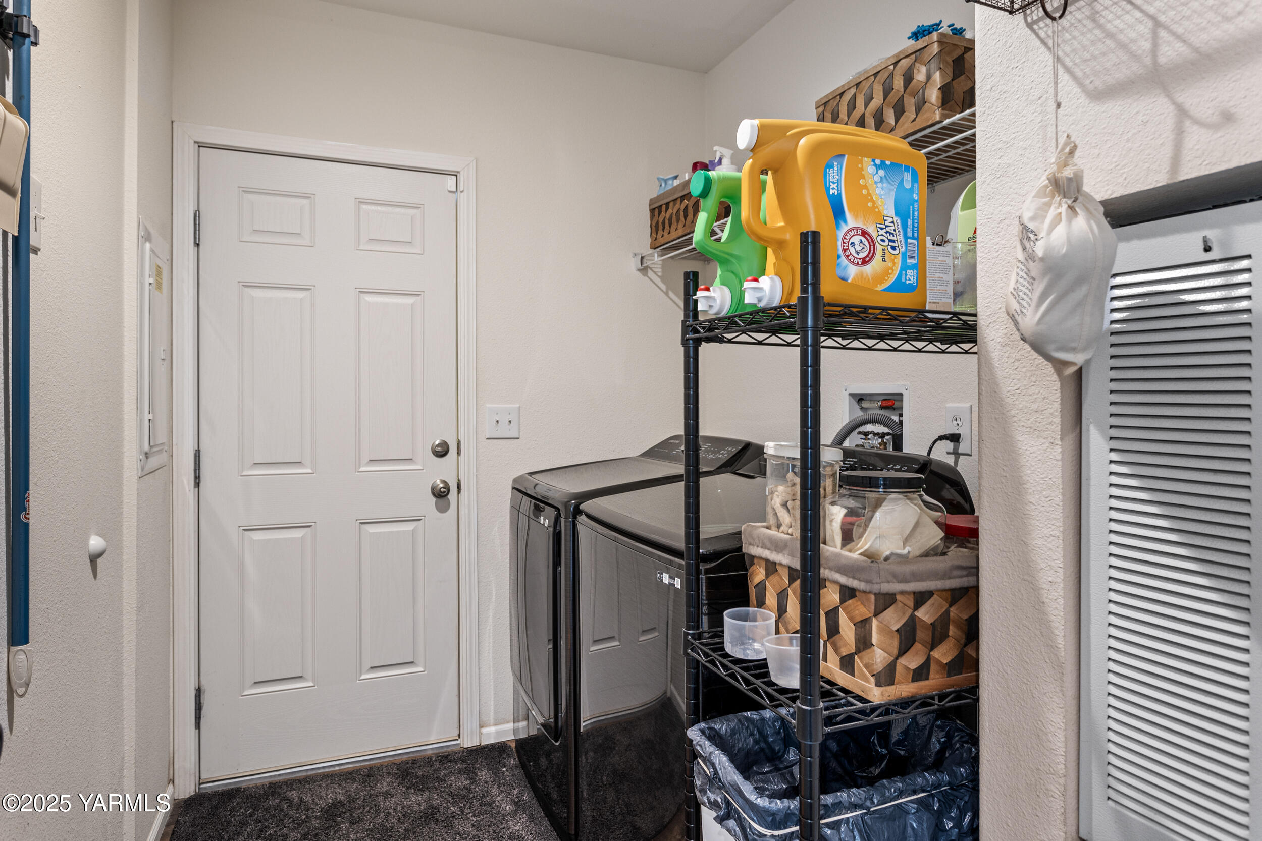 Union Gap, Washington 98903, United States, 3 Bedrooms Bedrooms, ,2 BathroomsBathrooms,Residential,Active,232627