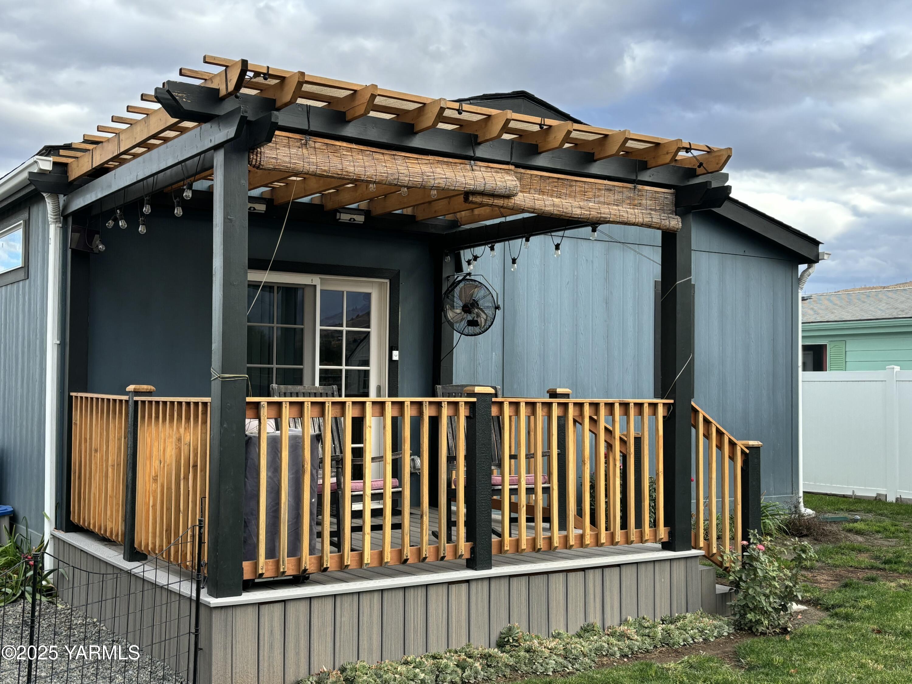 Union Gap, Washington 98903, United States, 3 Bedrooms Bedrooms, ,2 BathroomsBathrooms,Residential,Active,232627