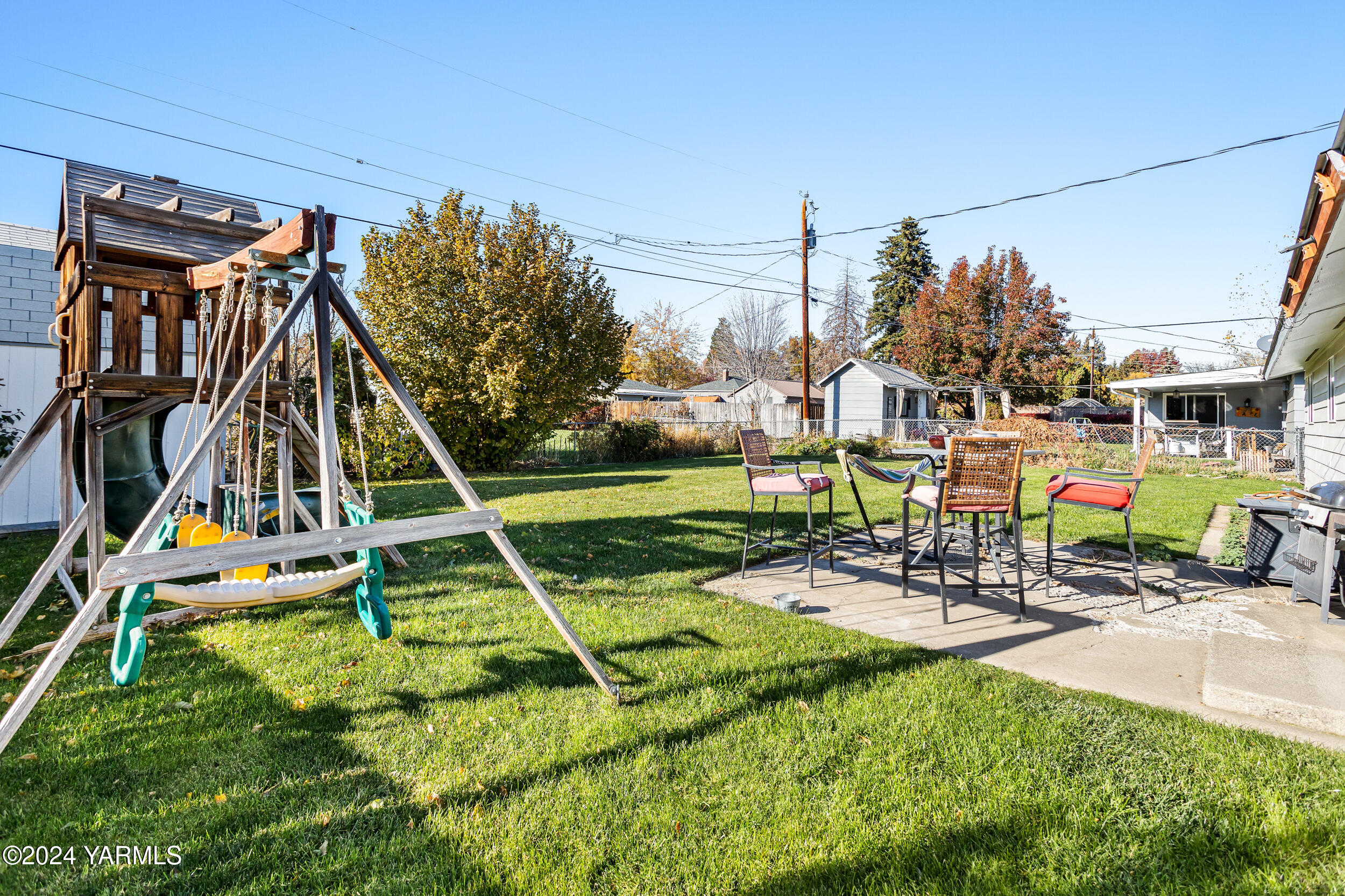 Yakima, Washington 98902, United States, 3 Bedrooms Bedrooms, ,1 BathroomBathrooms,Residential,Pending,34066