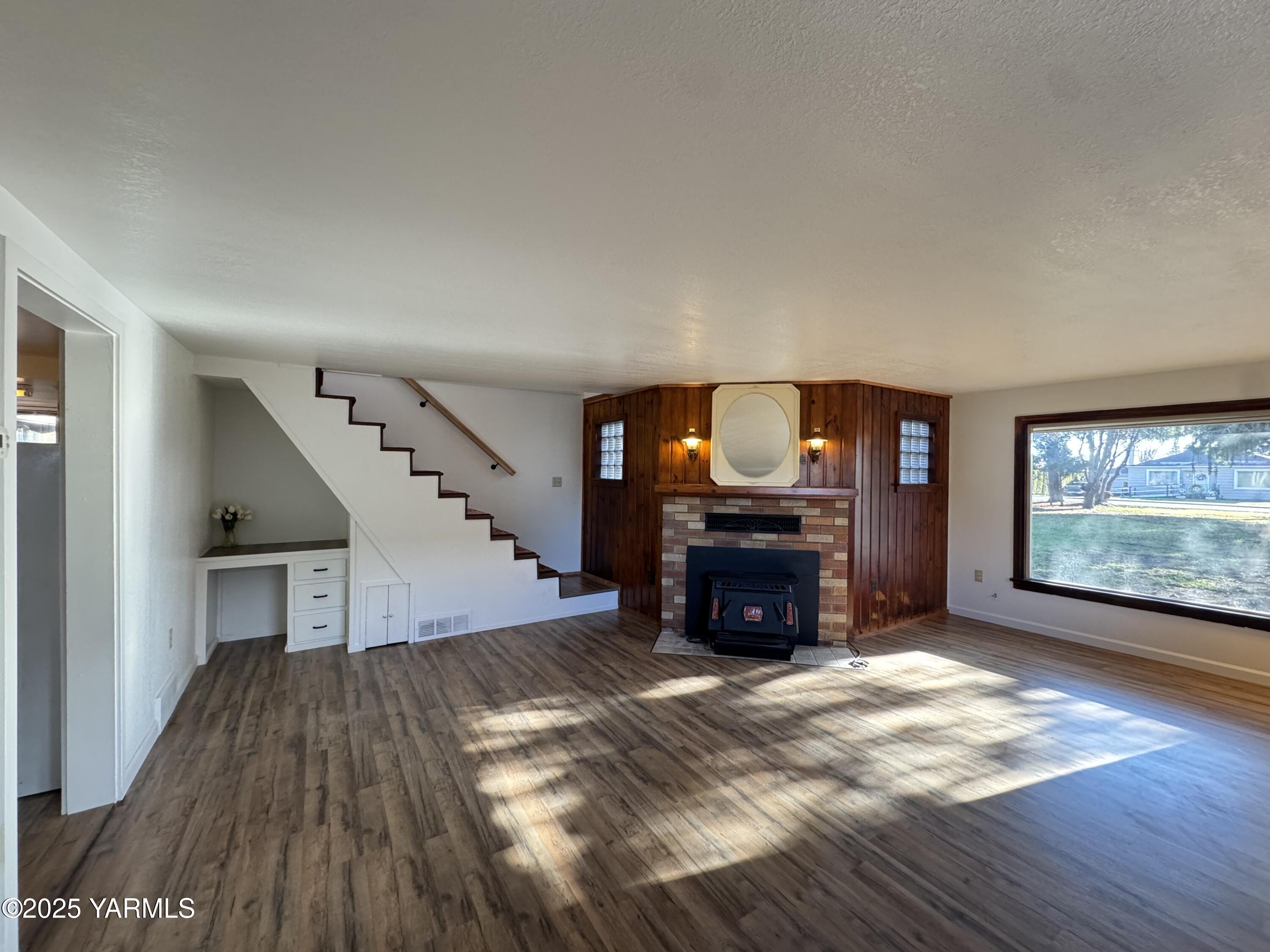 Yakima, Washington 98902, United States, 2 Bedrooms Bedrooms, ,2 BathroomsBathrooms,Residential,Active,138635