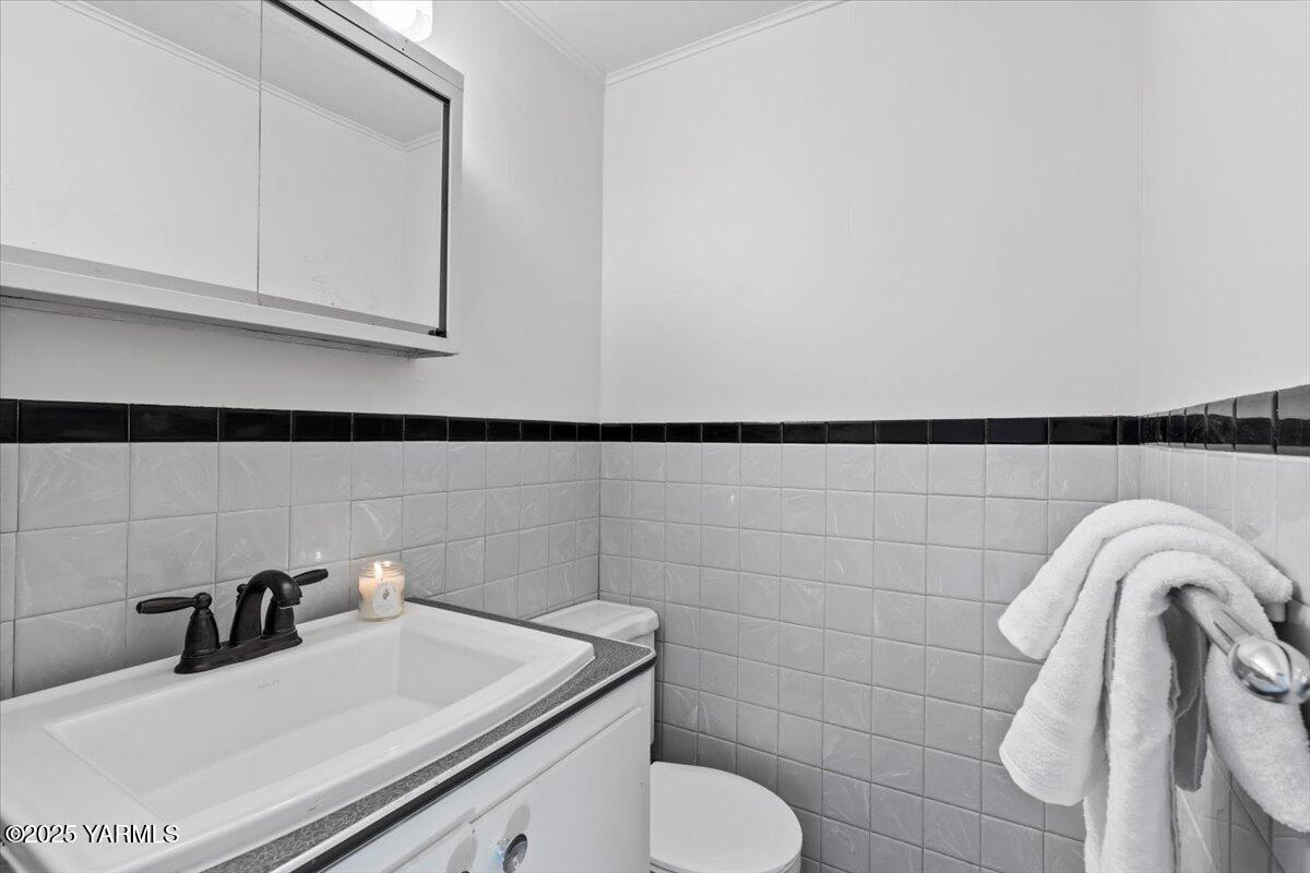 Yakima, Washington 98902, United States, 2 Bedrooms Bedrooms, ,2 BathroomsBathrooms,Residential,Active,138635