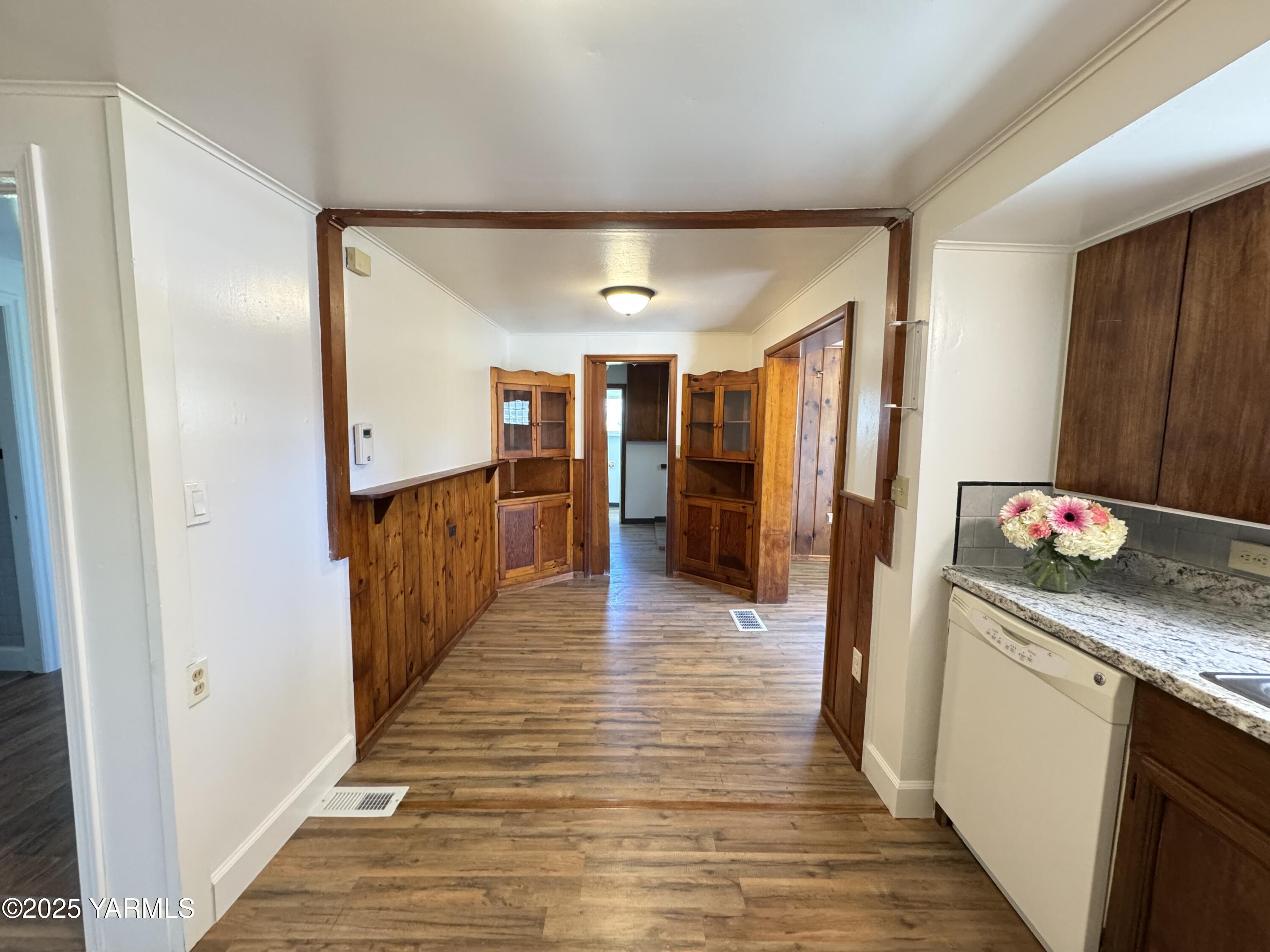 Yakima, Washington 98902, United States, 2 Bedrooms Bedrooms, ,2 BathroomsBathrooms,Residential,Active,138635