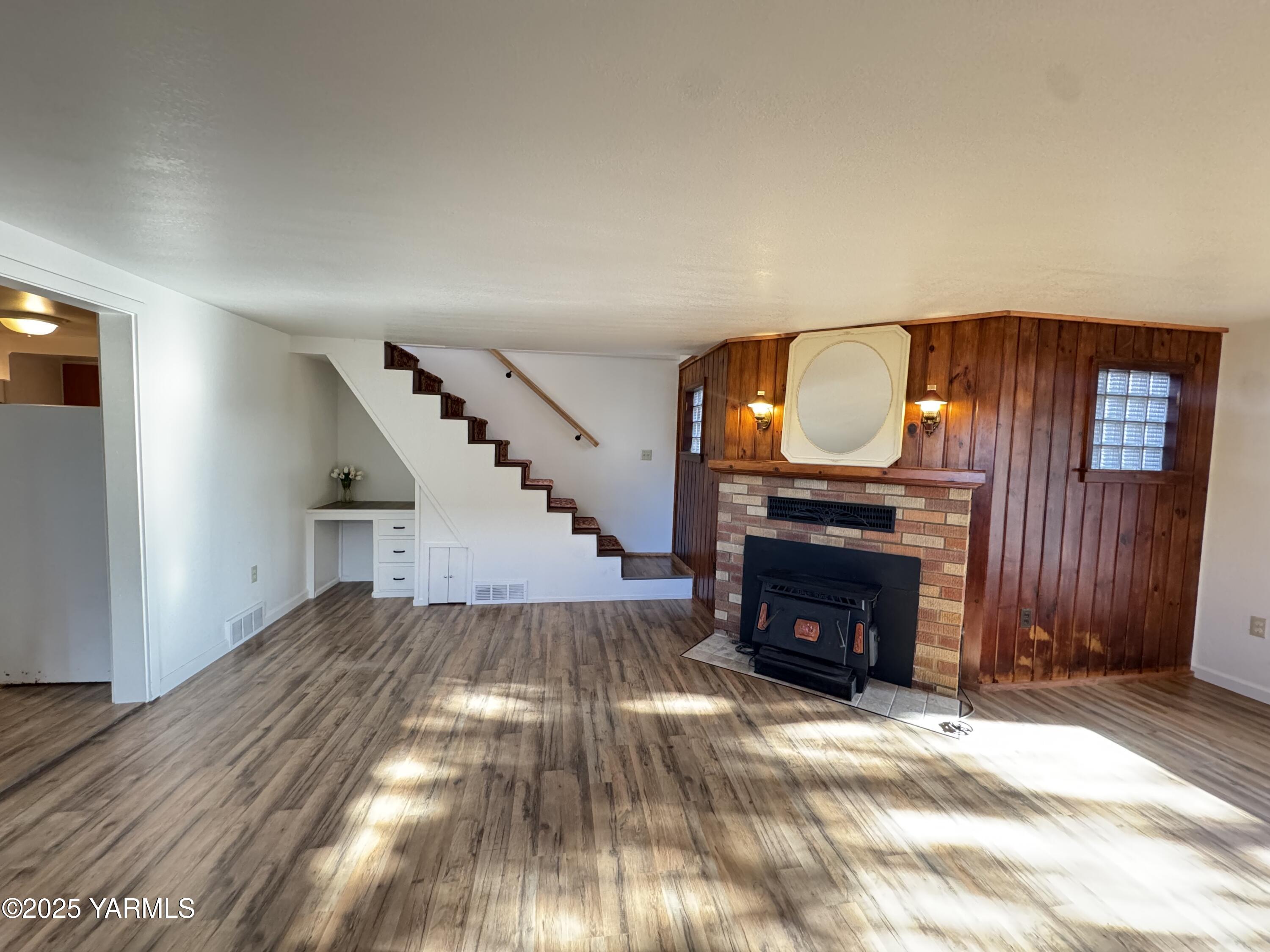 Yakima, Washington 98902, United States, 2 Bedrooms Bedrooms, ,2 BathroomsBathrooms,Residential,Active,138635