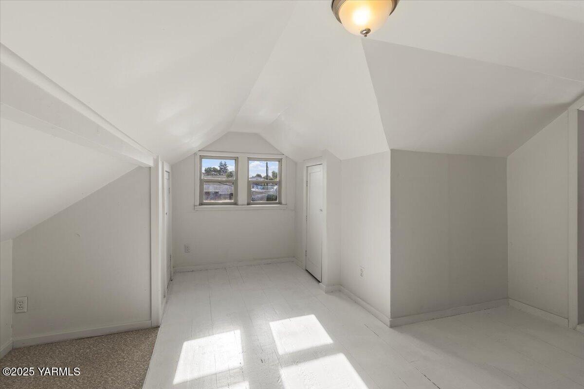 Yakima, Washington 98902, United States, 2 Bedrooms Bedrooms, ,2 BathroomsBathrooms,Residential,Active,138635