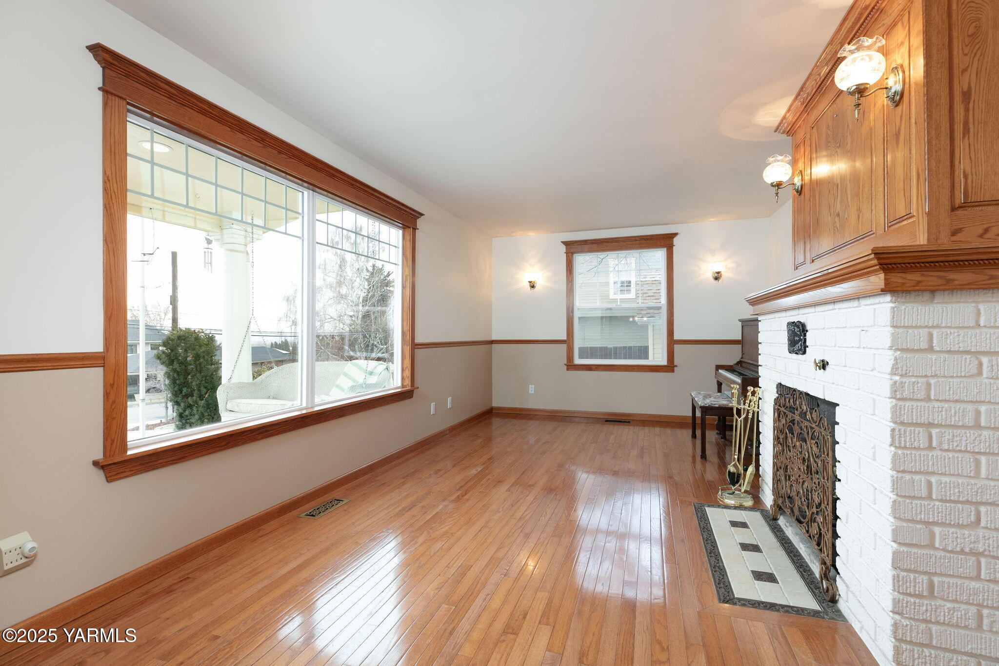 Yakima, Washington 98902, United States, 5 Bedrooms Bedrooms, ,3 BathroomsBathrooms,Residential,Active,16140