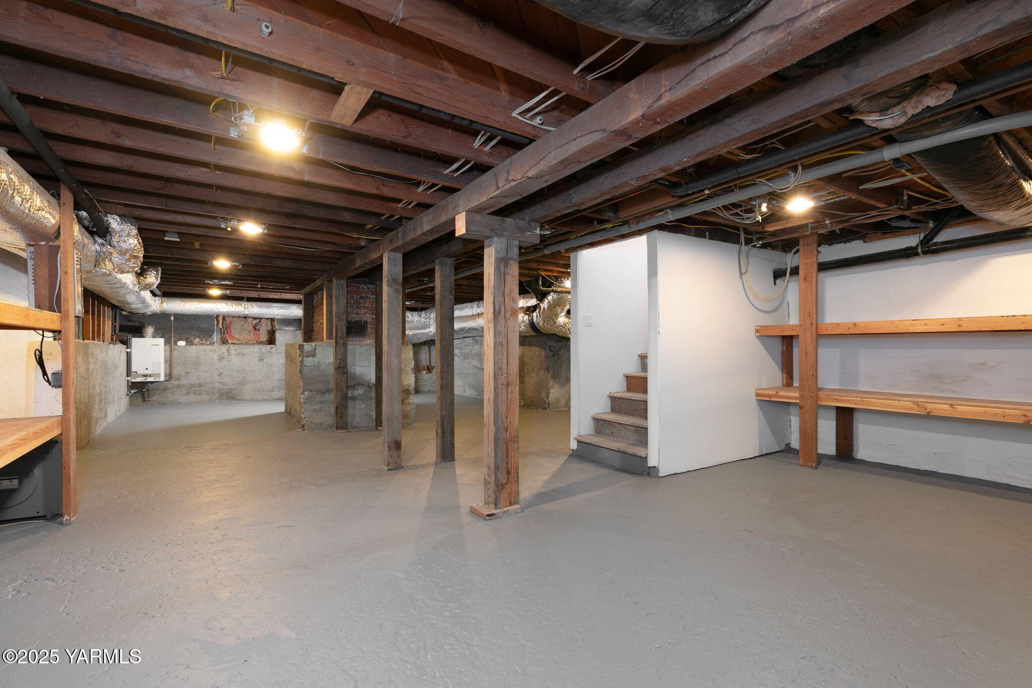 Yakima, Washington 98902, United States, 5 Bedrooms Bedrooms, ,3 BathroomsBathrooms,Residential,Active,16140