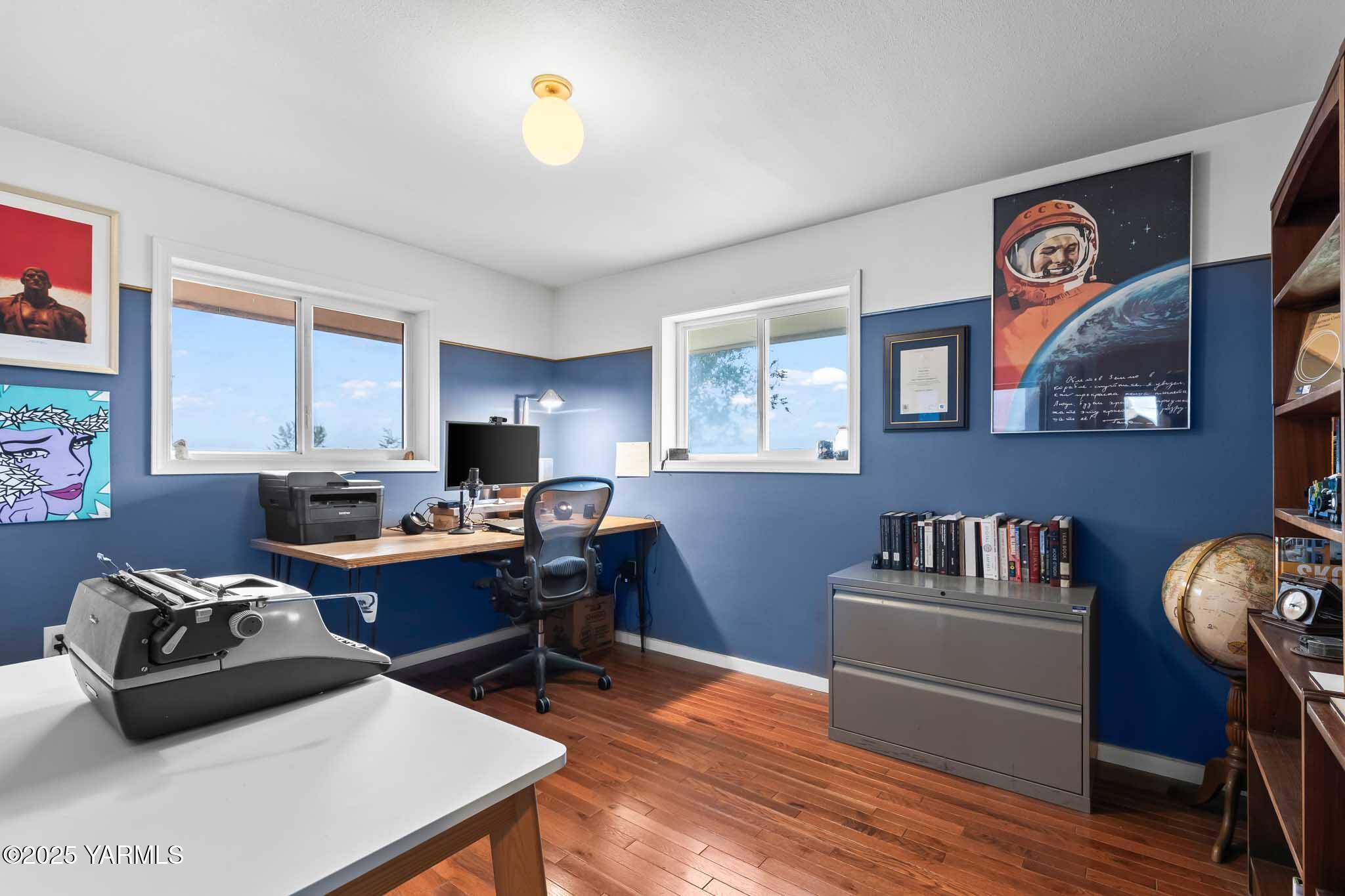 Zillah, Washington 98953, United States, 4 Bedrooms Bedrooms, ,2 BathroomsBathrooms,Residential,Active,231838