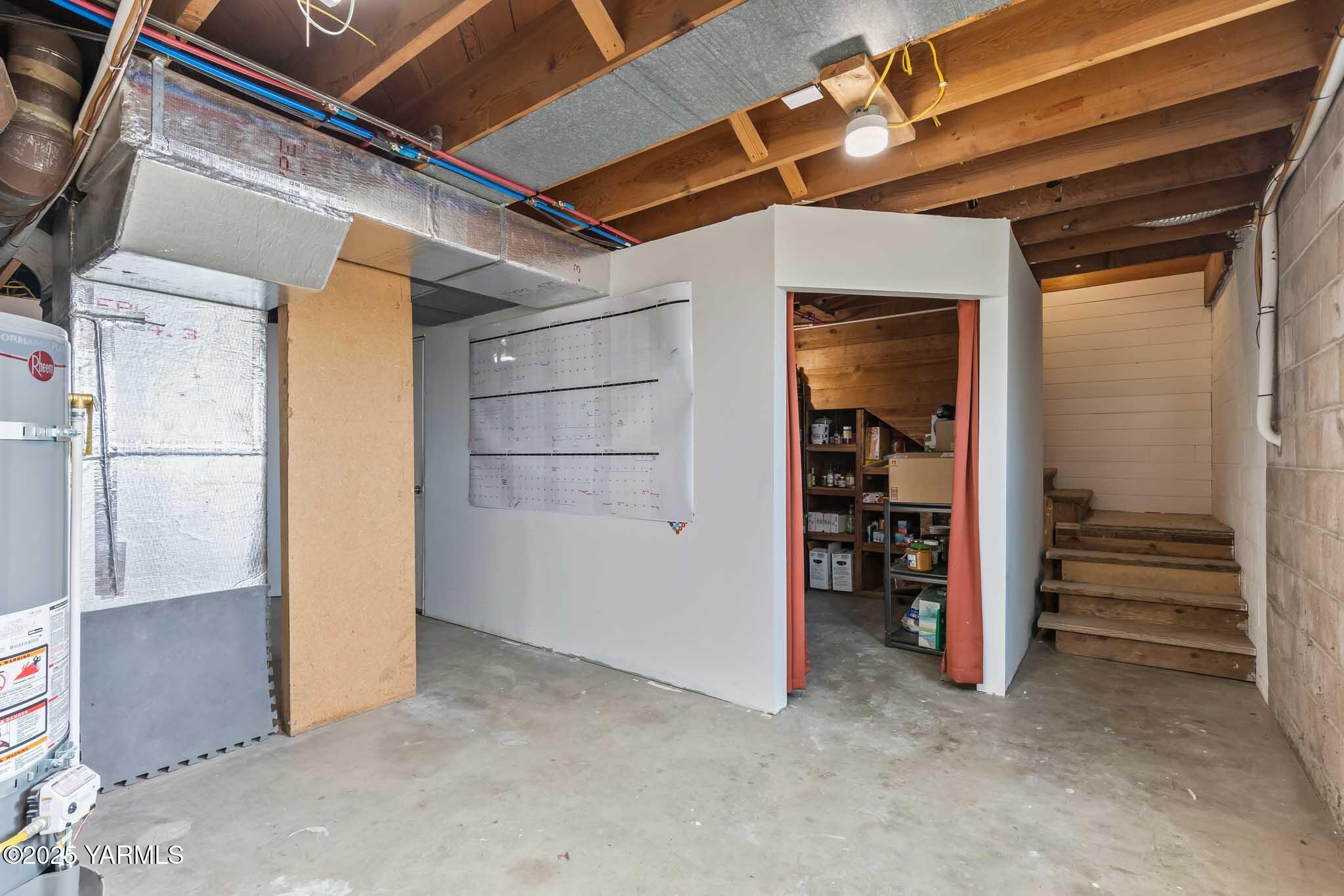 Zillah, Washington 98953, United States, 4 Bedrooms Bedrooms, ,2 BathroomsBathrooms,Residential,Active,231838