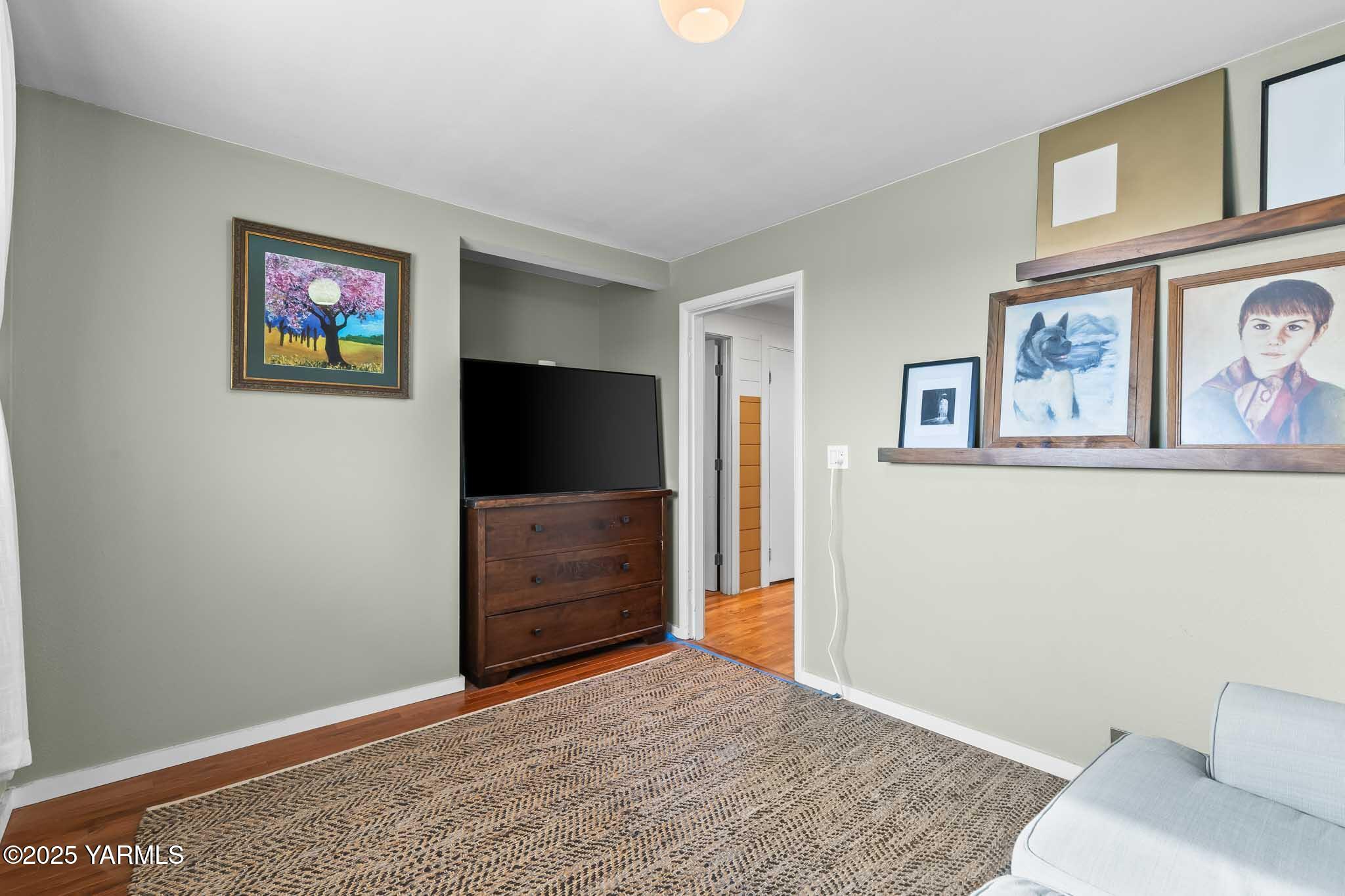 Zillah, Washington 98953, United States, 4 Bedrooms Bedrooms, ,2 BathroomsBathrooms,Residential,Active,231838