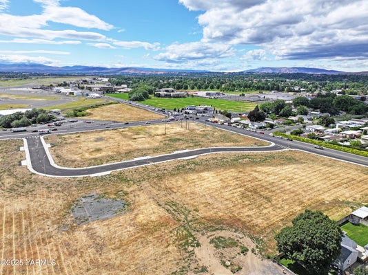 1502 W WASHINGTON AVE LOT 5, YAKIMA, WA 98903 - Image 4052c2dc4a63f6da16dd6fc1254bfd39/4127466745