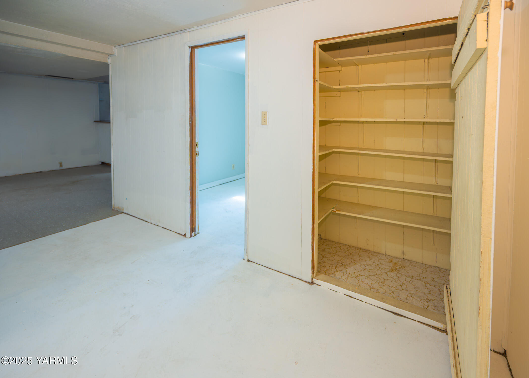 Yakima, Washington 98902, United States, 3 Bedrooms Bedrooms, ,1 BathroomBathrooms,Residential,Active,145504