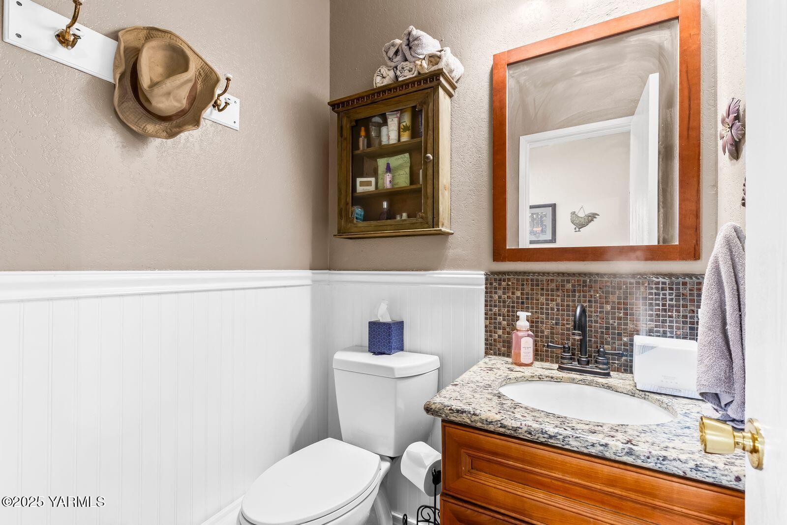 Yakima, Washington 98903, United States, 3 Bedrooms Bedrooms, ,2 BathroomsBathrooms,Residential,Active,202601