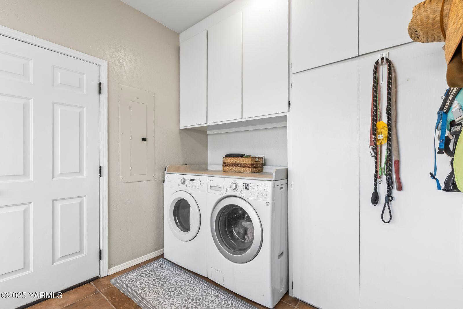 Yakima, Washington 98903, United States, 3 Bedrooms Bedrooms, ,2 BathroomsBathrooms,Residential,Active,202601