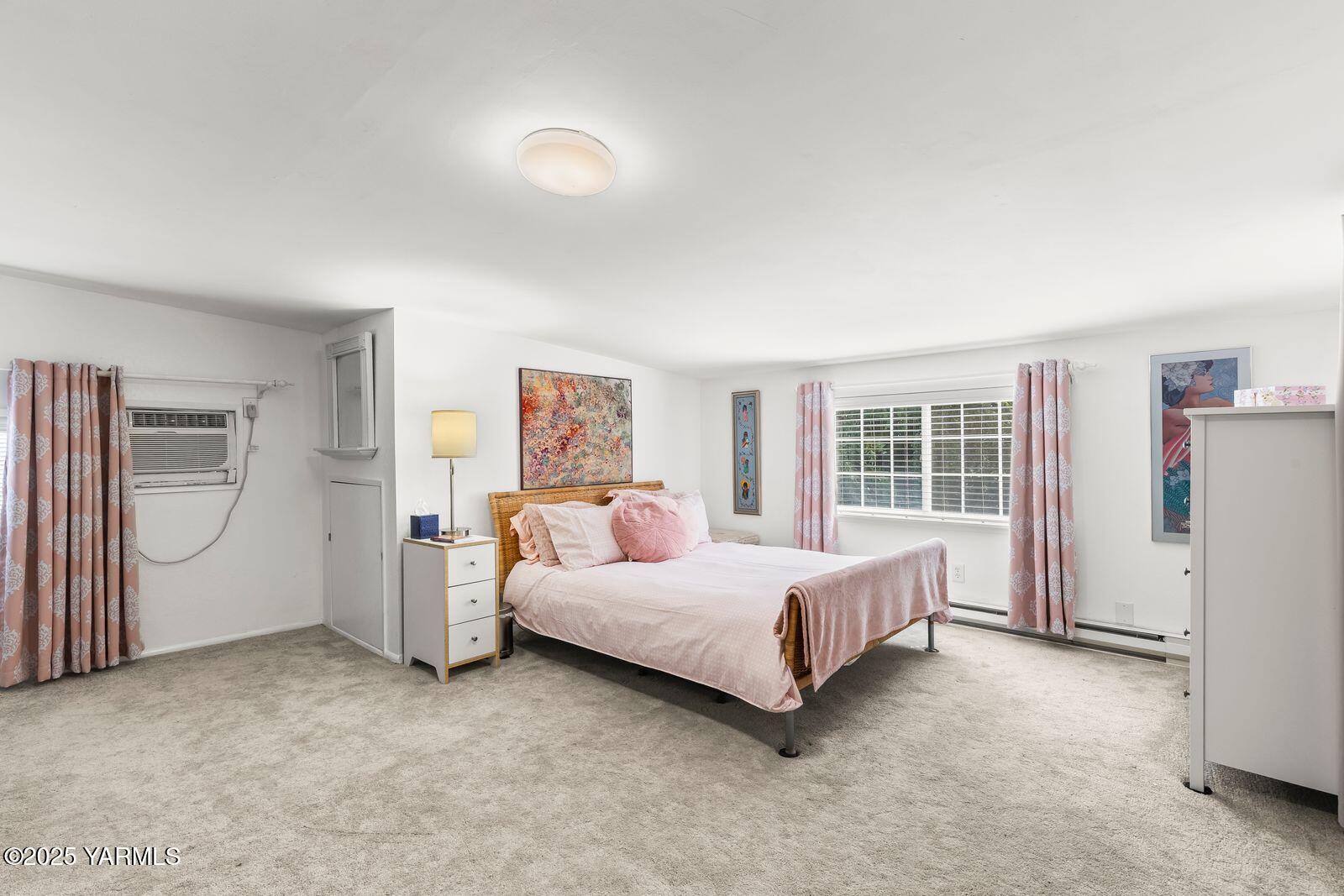 Yakima, Washington 98903, United States, 3 Bedrooms Bedrooms, ,2 BathroomsBathrooms,Residential,Active,202601