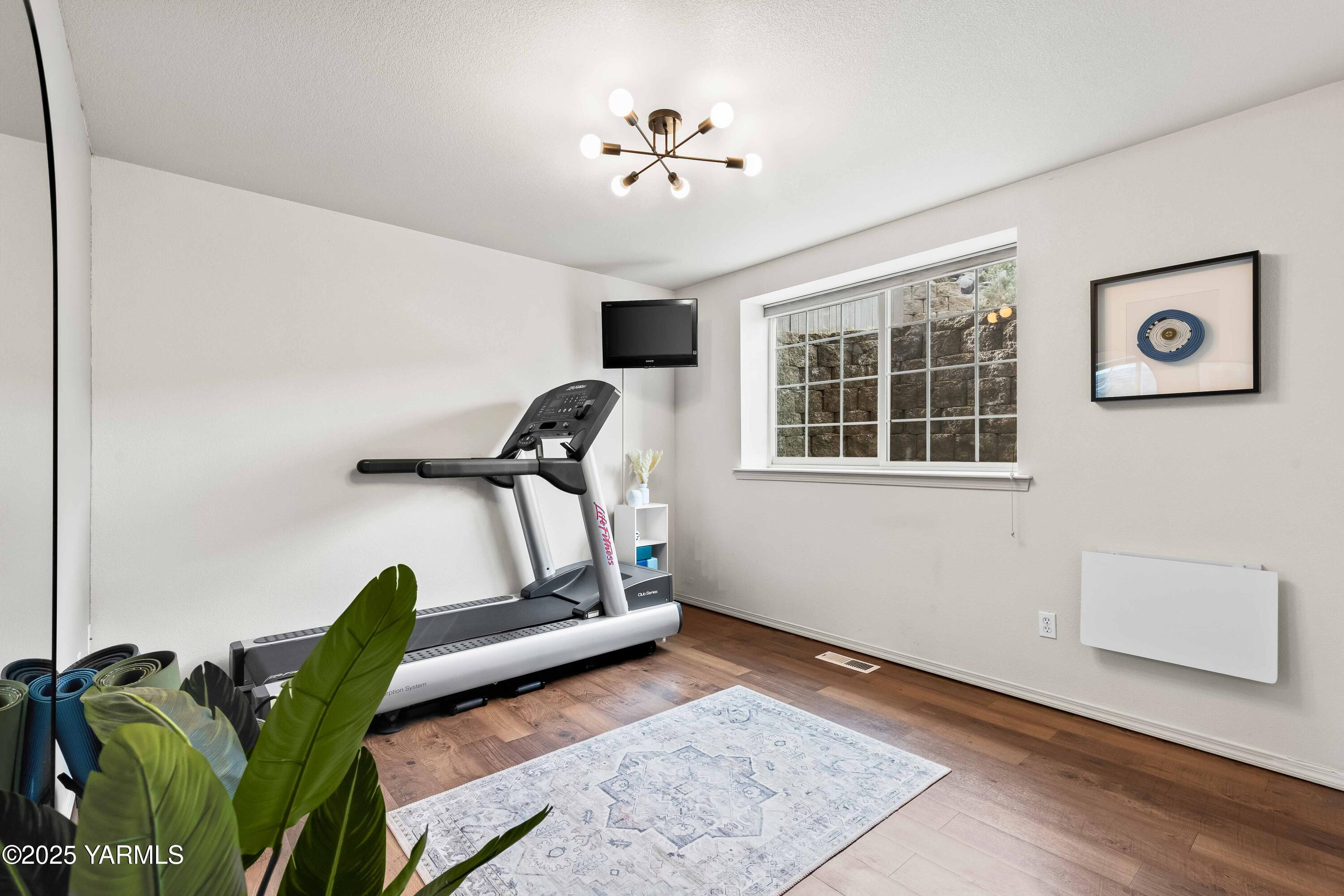 Selah, Washington 98942, United States, 4 Bedrooms Bedrooms, ,3 BathroomsBathrooms,Residential,Pending,120118