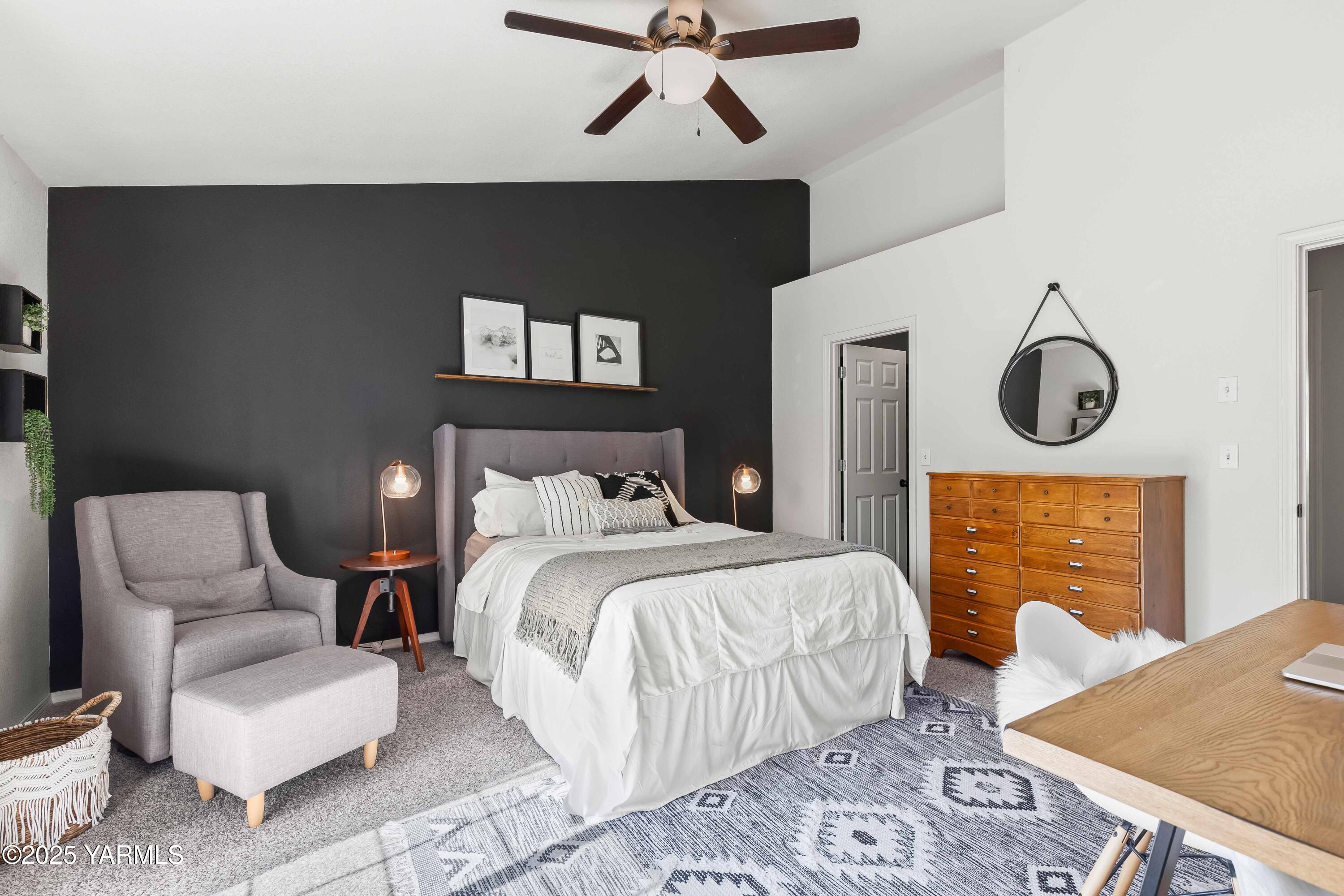 Selah, Washington 98942, United States, 4 Bedrooms Bedrooms, ,3 BathroomsBathrooms,Residential,Pending,120118