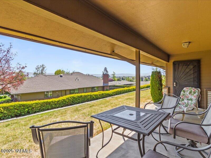 Yakima, Washington 98908, United States, 3 Bedrooms Bedrooms, ,3 BathroomsBathrooms,Residential,Active,116540