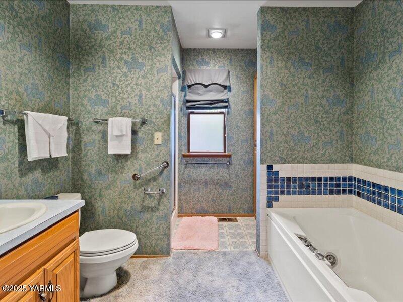 Yakima, Washington 98908, United States, 3 Bedrooms Bedrooms, ,3 BathroomsBathrooms,Residential,Active,116540