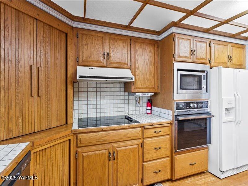 Yakima, Washington 98908, United States, 3 Bedrooms Bedrooms, ,3 BathroomsBathrooms,Residential,Active,116540