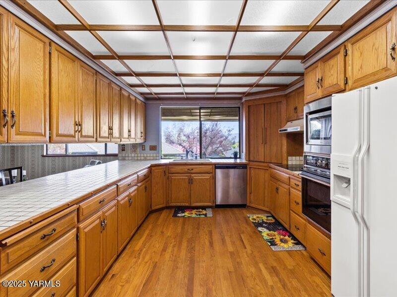 Yakima, Washington 98908, United States, 3 Bedrooms Bedrooms, ,3 BathroomsBathrooms,Residential,Active,116540