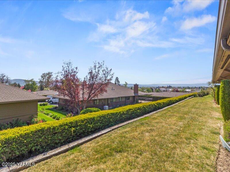 Yakima, Washington 98908, United States, 3 Bedrooms Bedrooms, ,3 BathroomsBathrooms,Residential,Active,116540