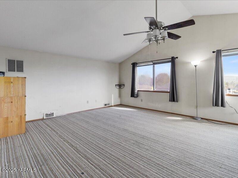 Yakima, Washington 98908, United States, 3 Bedrooms Bedrooms, ,3 BathroomsBathrooms,Residential,Active,116540