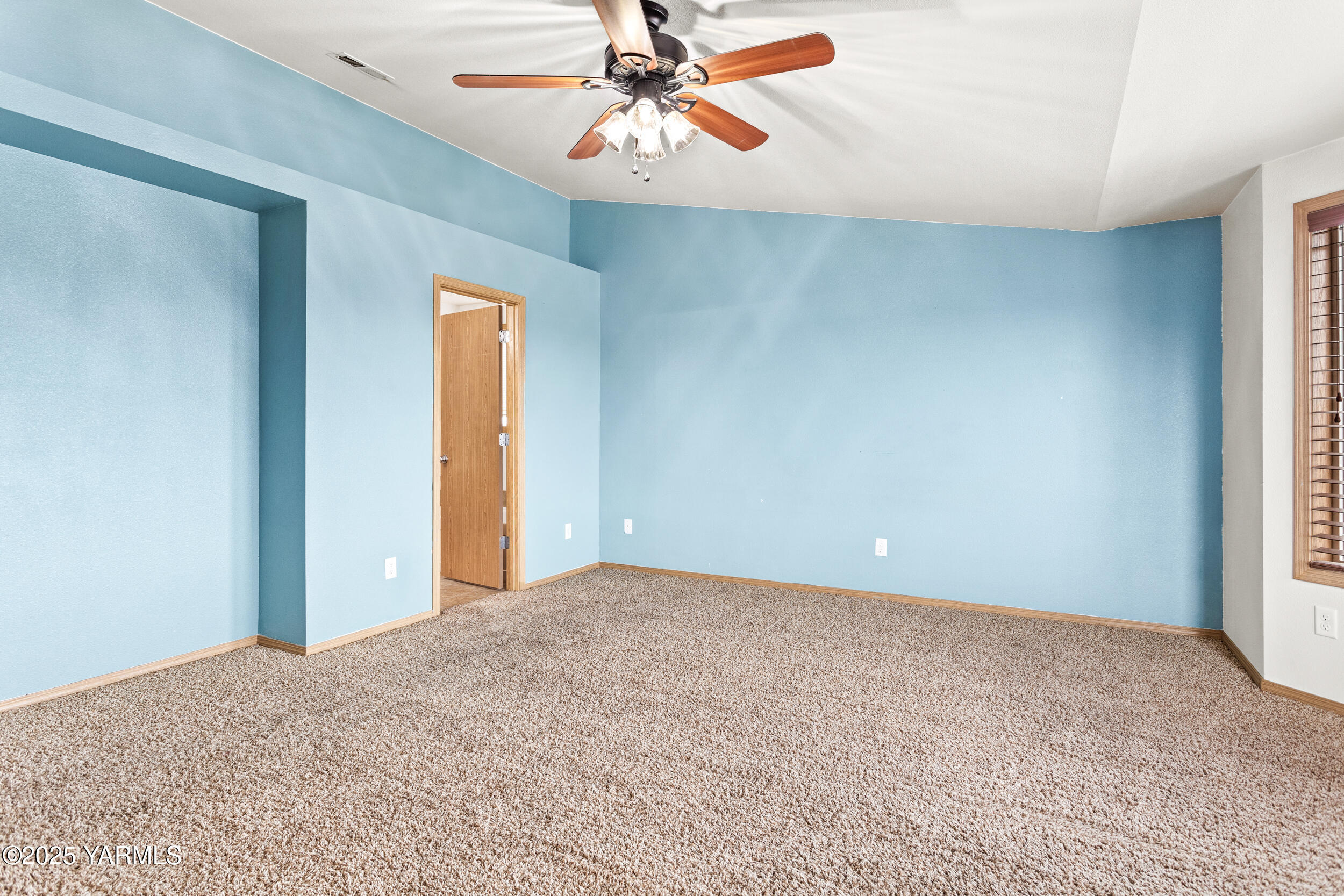 Moxee, Washington 98936, United States, 4 Bedrooms Bedrooms, ,3 BathroomsBathrooms,Residential,Pending,6123