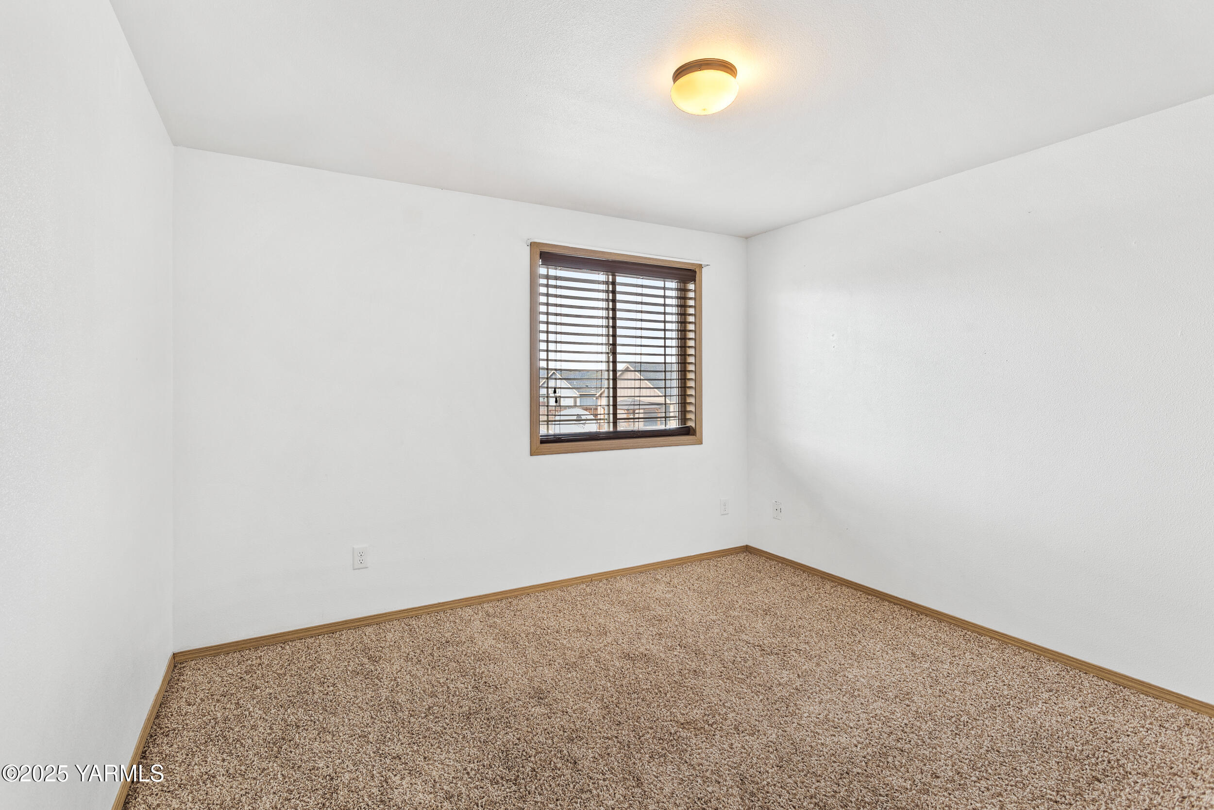 Moxee, Washington 98936, United States, 4 Bedrooms Bedrooms, ,3 BathroomsBathrooms,Residential,Pending,6123