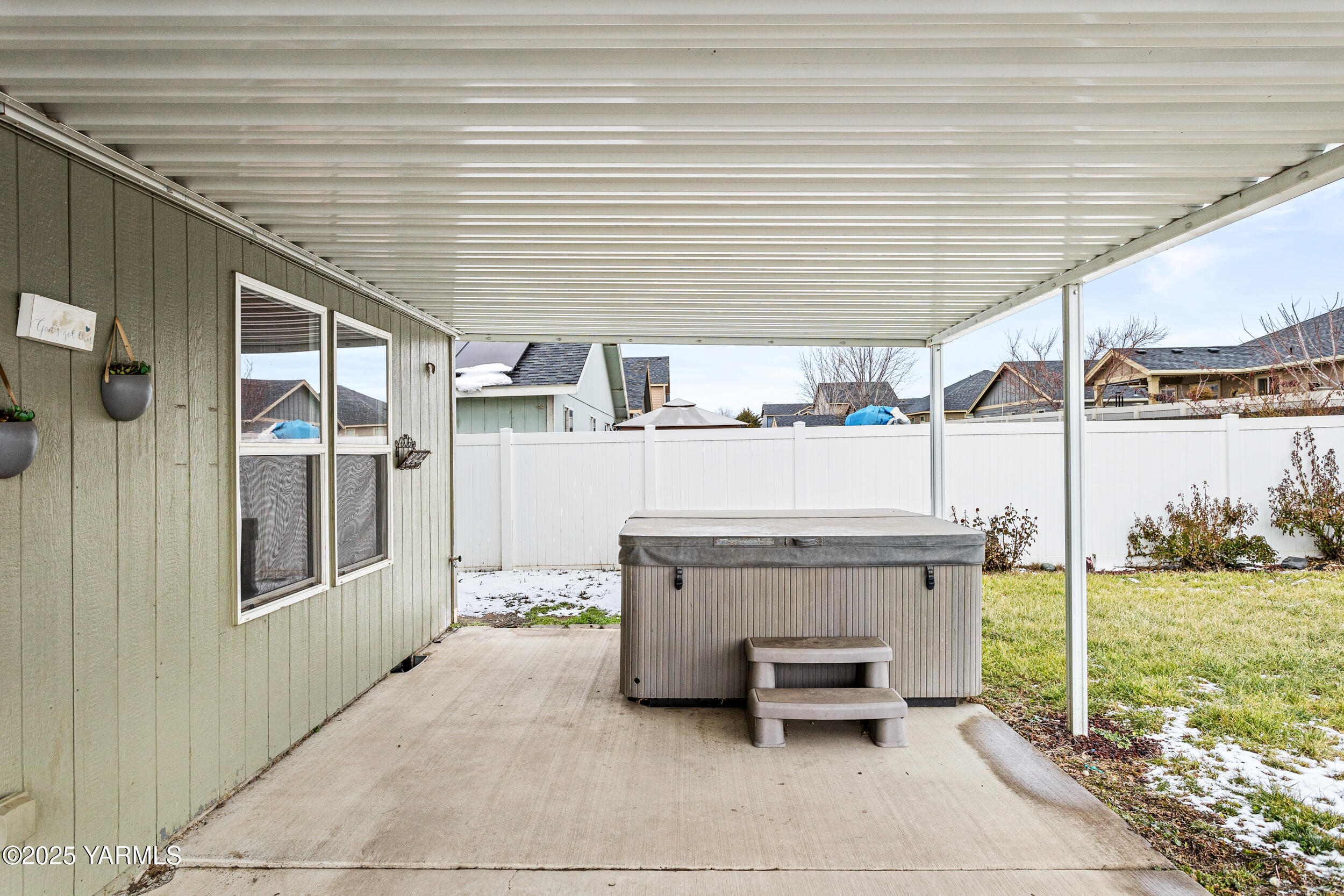 Moxee, Washington 98936, United States, 4 Bedrooms Bedrooms, ,3 BathroomsBathrooms,Residential,Pending,6123