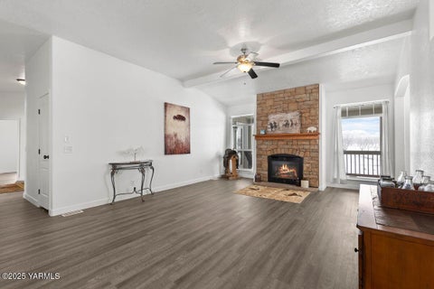 Featured picture for the property 25-25