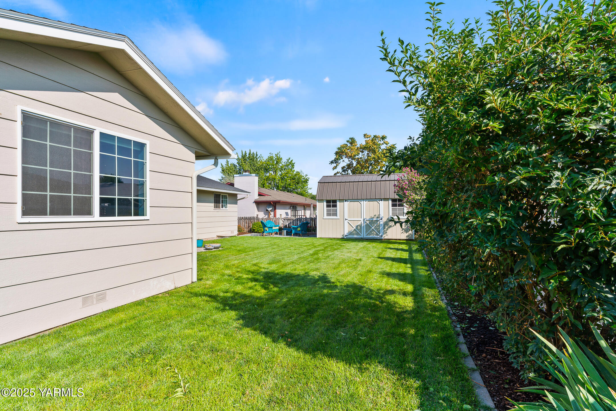 Yakima, Washington 98902, United States, 4 Bedrooms Bedrooms, ,2 BathroomsBathrooms,Residential,Pending,210263