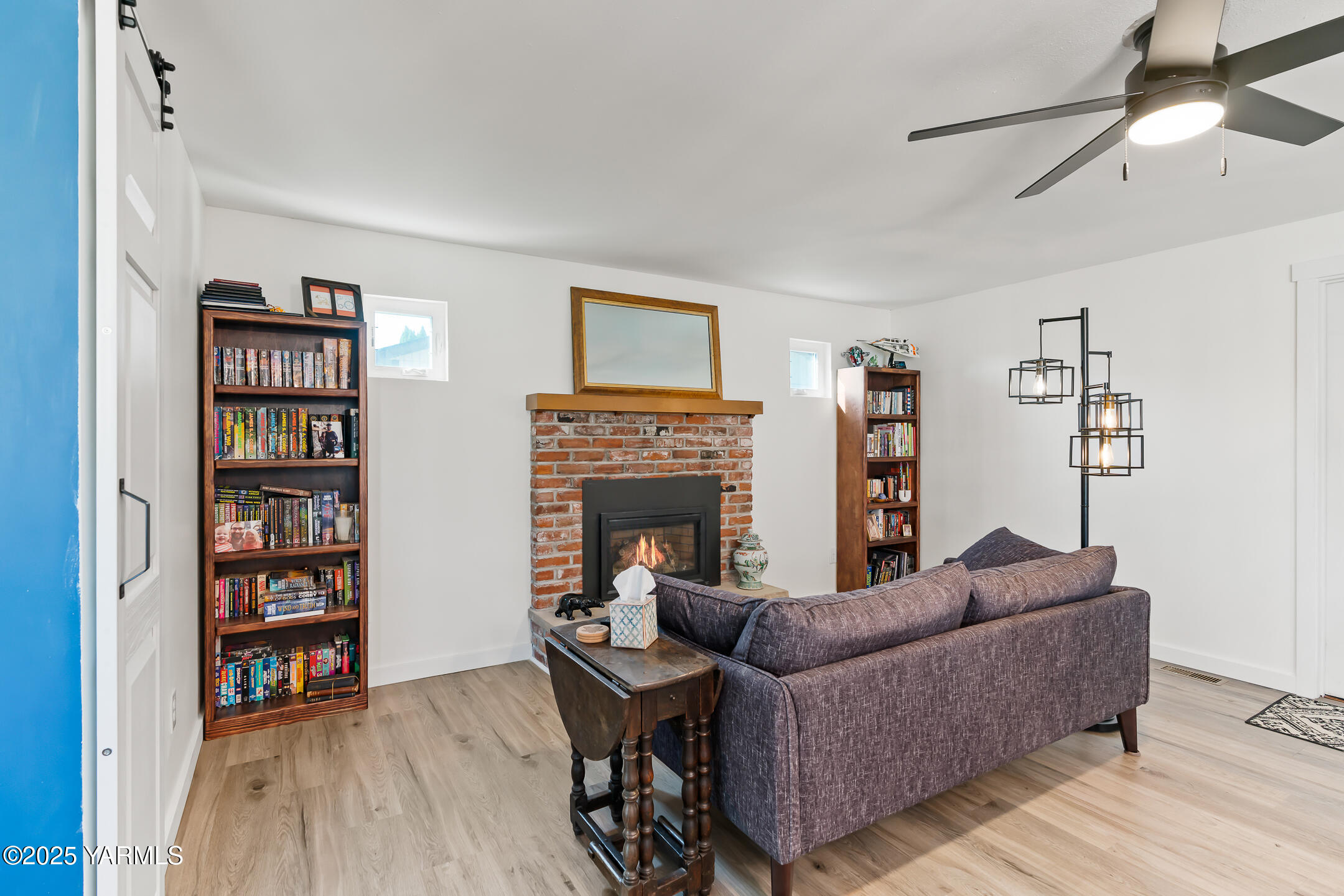 Yakima, Washington 98902, United States, 4 Bedrooms Bedrooms, ,2 BathroomsBathrooms,Residential,Pending,210263