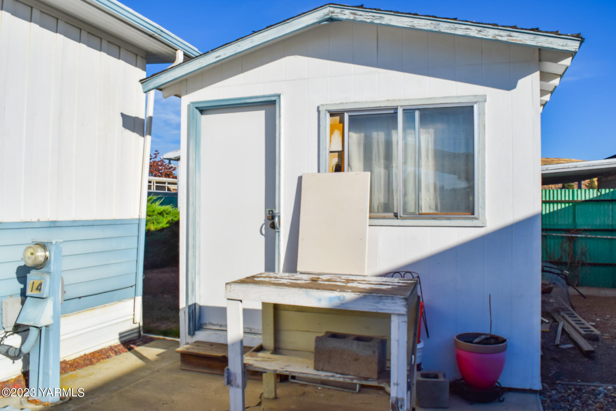 Yakima, Washington 98902, United States, 2 Bedrooms Bedrooms, ,2 BathroomsBathrooms,Residential,Active,69590