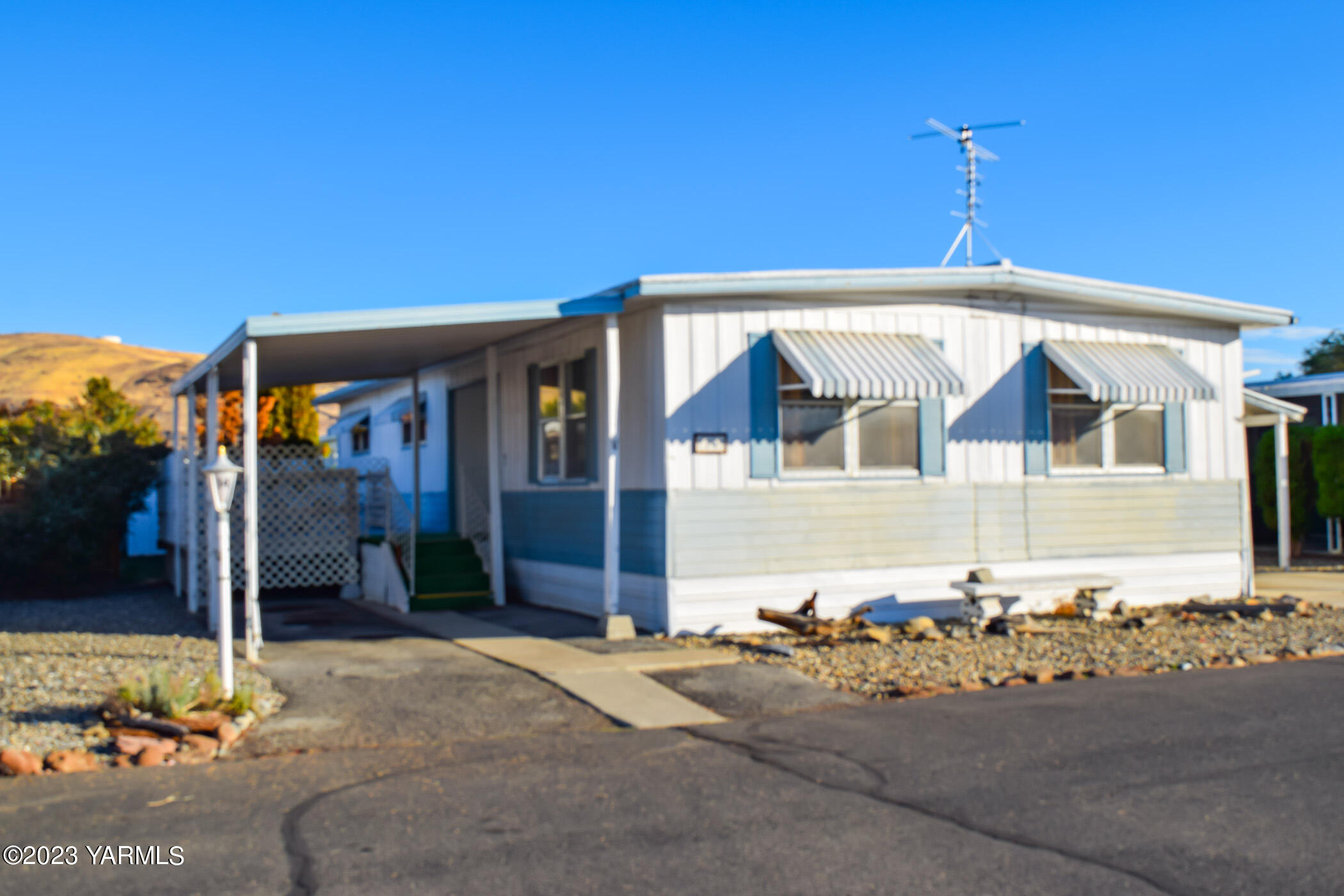 Yakima, Washington 98902, United States, 2 Bedrooms Bedrooms, ,2 BathroomsBathrooms,Residential,Active,69590