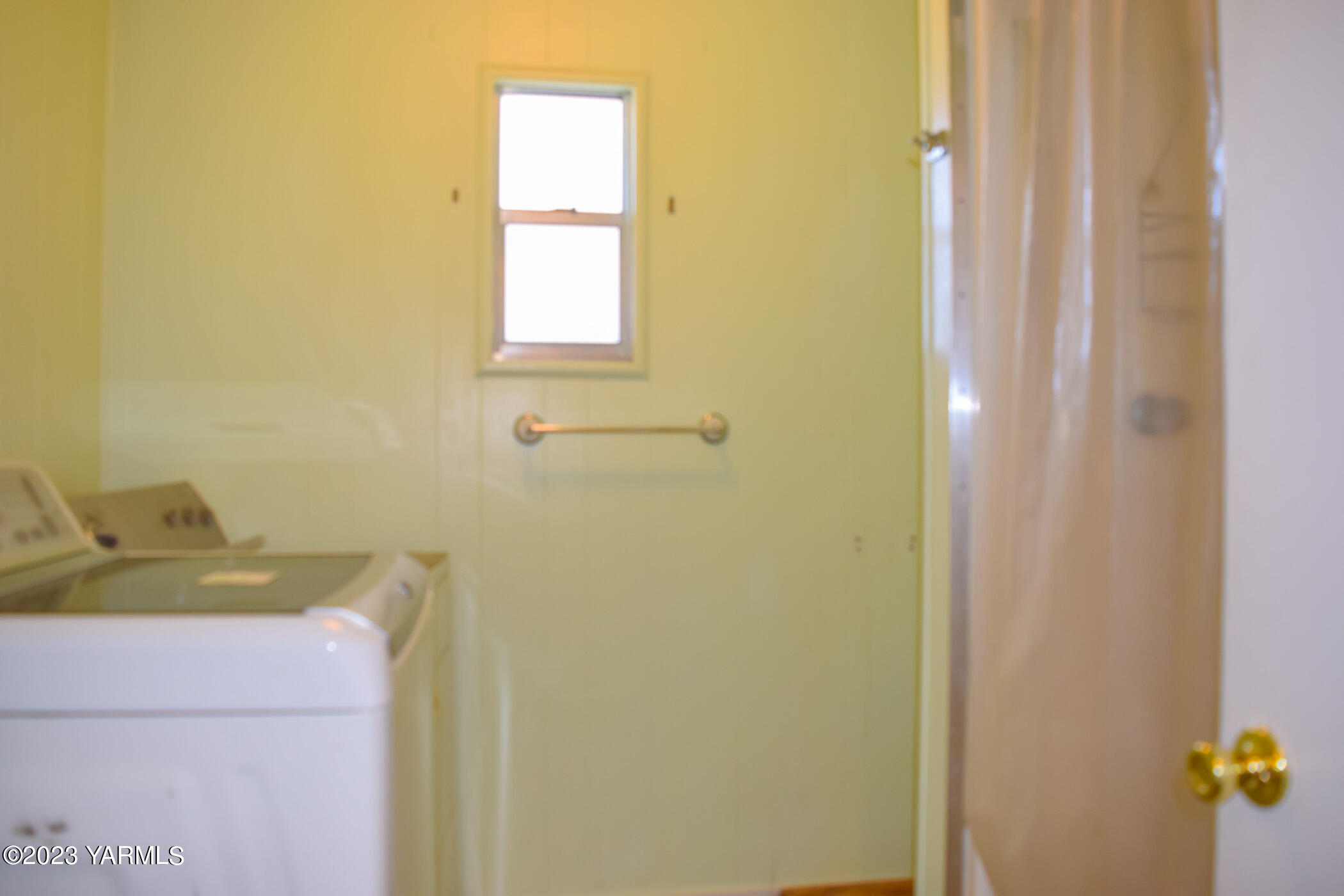 Yakima, Washington 98902, United States, 2 Bedrooms Bedrooms, ,2 BathroomsBathrooms,Residential,Active,69590