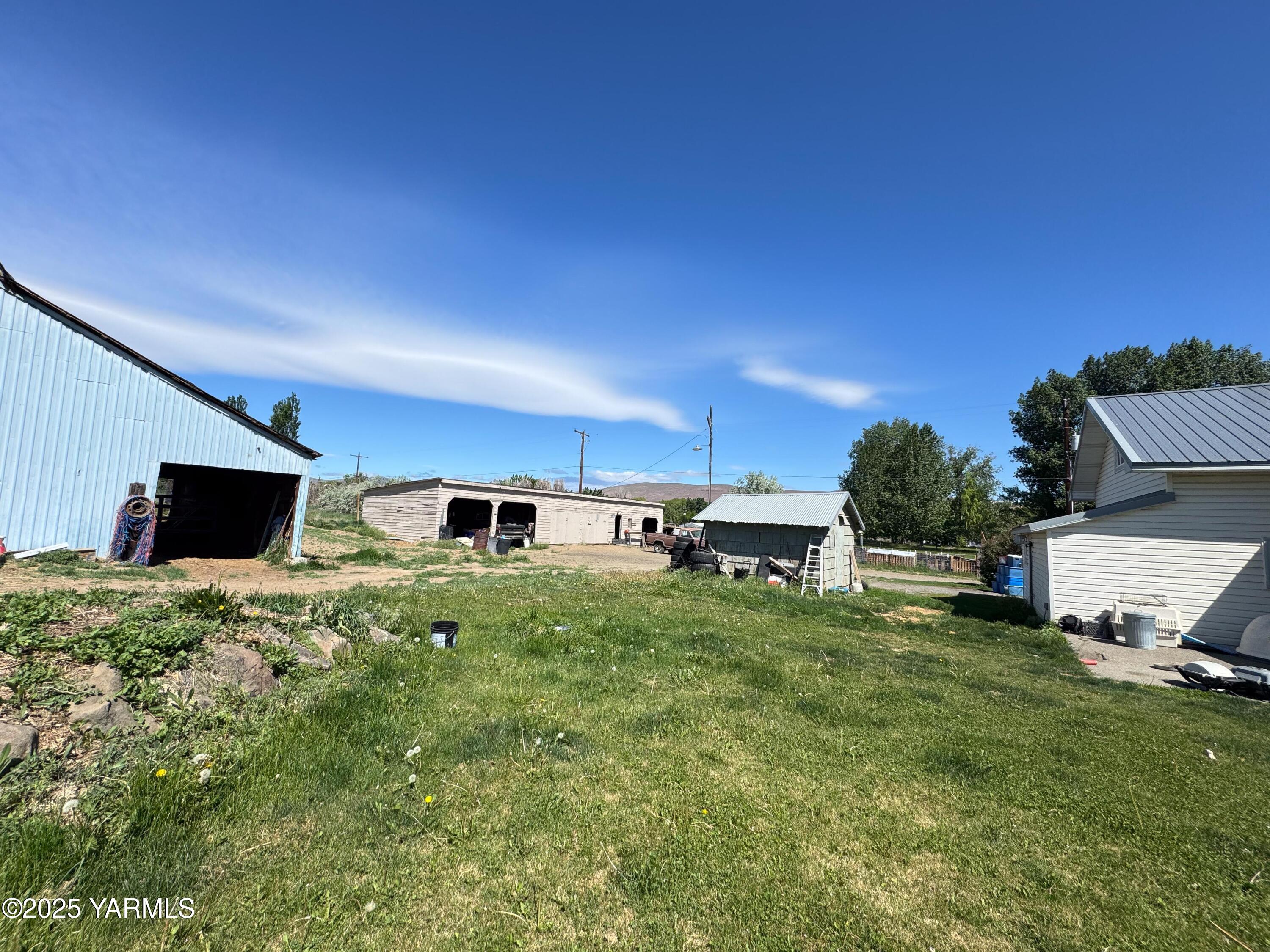 Yakima, Washington 98908, United States, 2 Bedrooms Bedrooms, ,1 BathroomBathrooms,Residential,Pending,133216