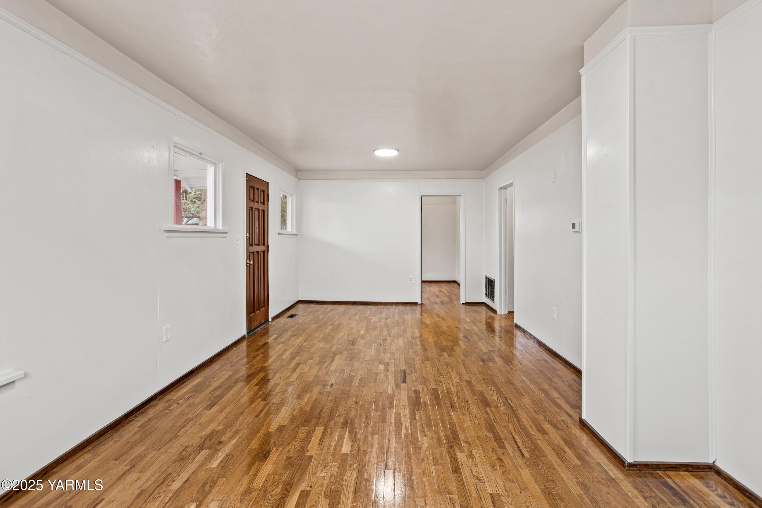 Yakima, Washington 98902, United States, 4 Bedrooms Bedrooms, ,2 BathroomsBathrooms,Residential,Active,238956