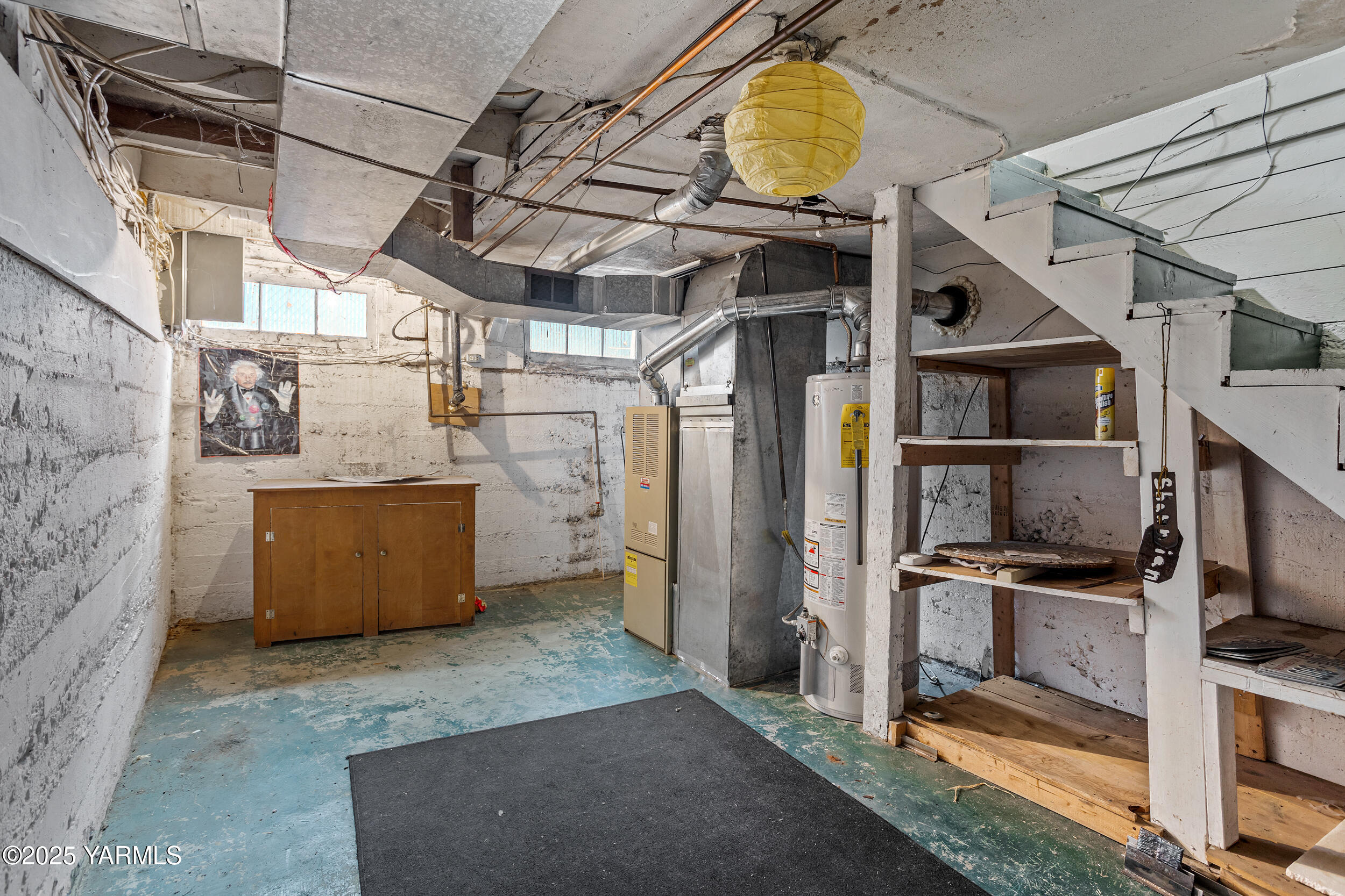 Yakima, Washington 98902, United States, 4 Bedrooms Bedrooms, ,2 BathroomsBathrooms,Residential,Active,238956