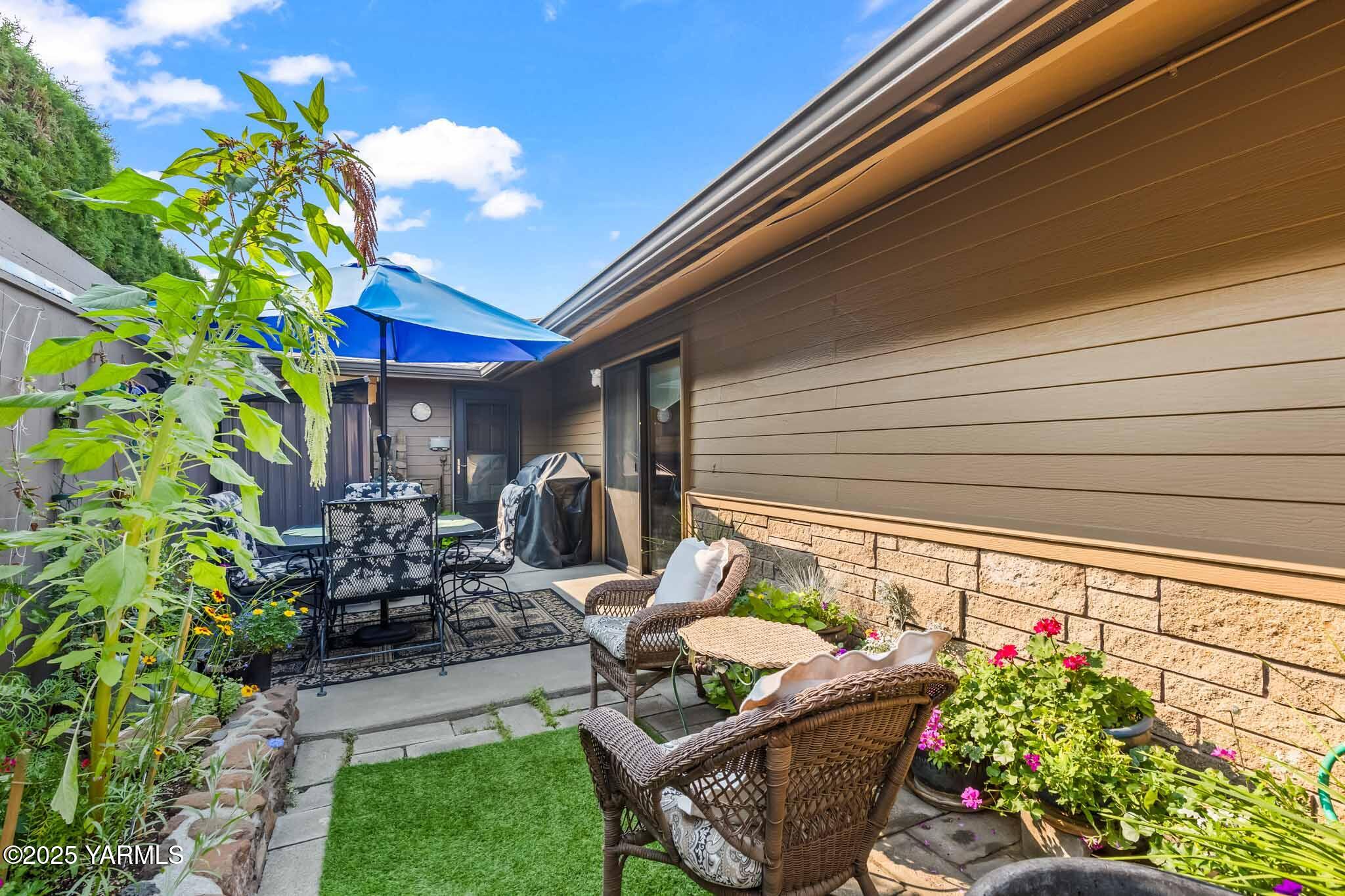 Yakima, Washington 98908, United States, 3 Bedrooms Bedrooms, ,2 BathroomsBathrooms,Residential,Active,204511