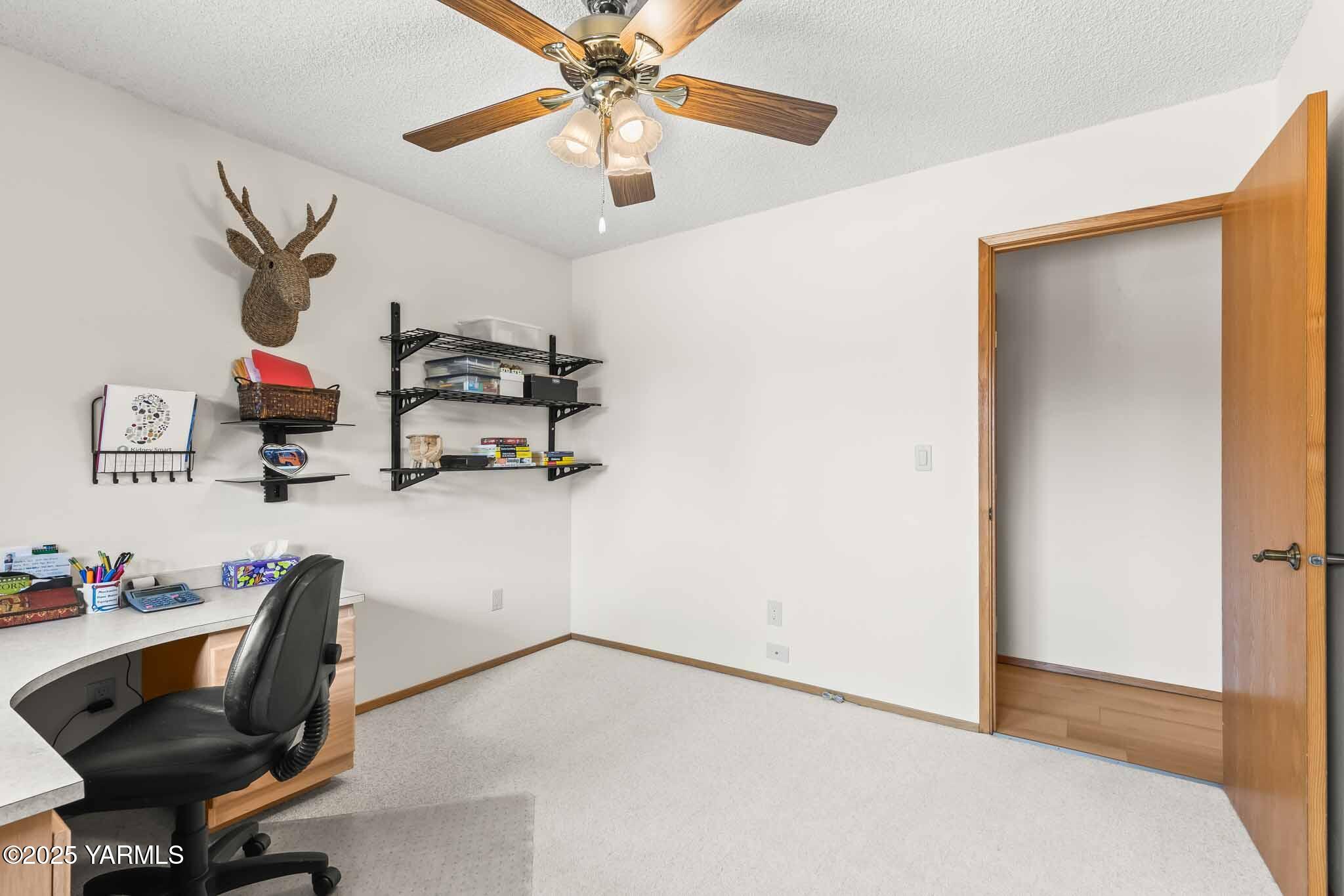 Yakima, Washington 98908, United States, 3 Bedrooms Bedrooms, ,2 BathroomsBathrooms,Residential,Active,204511