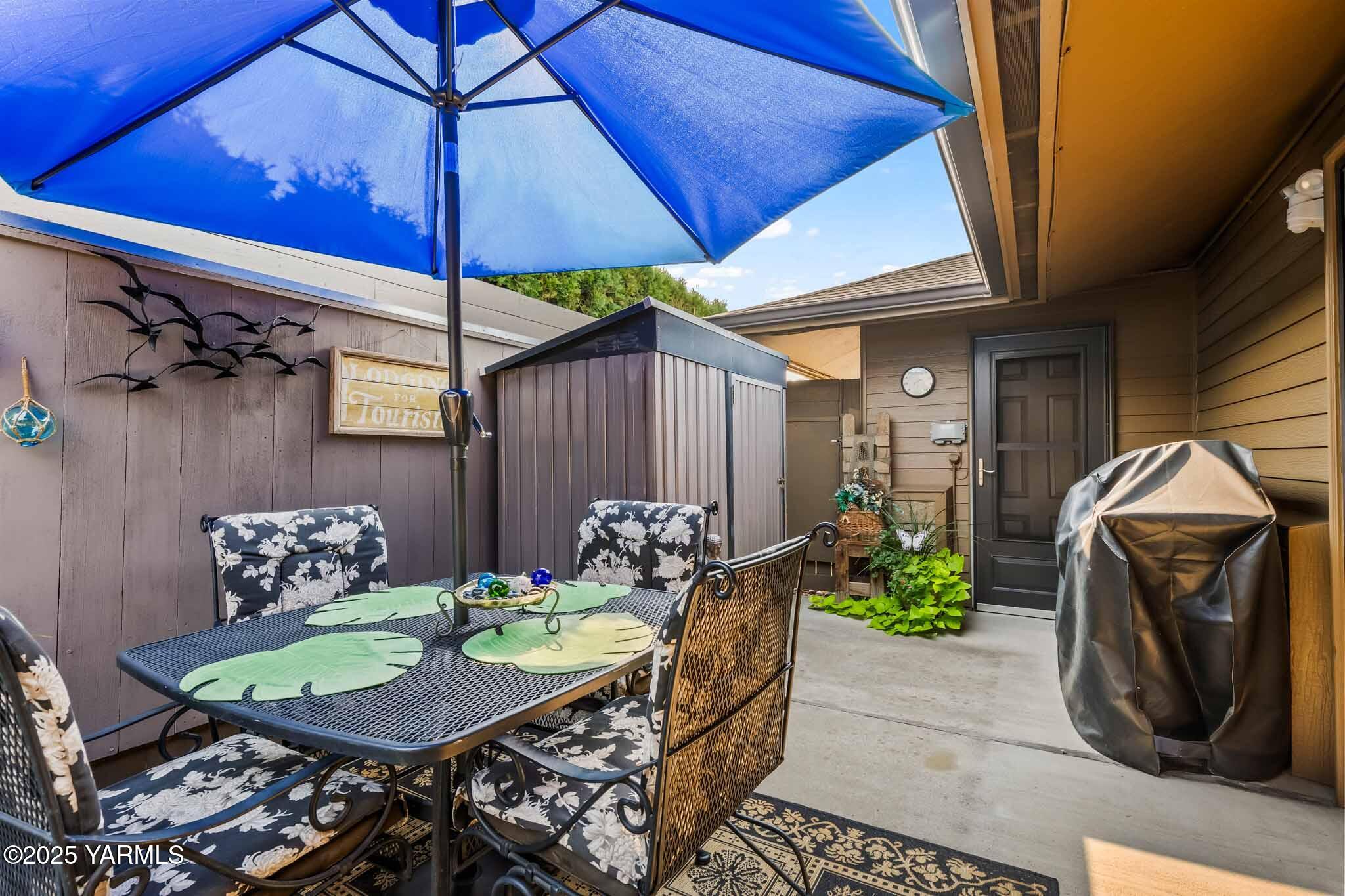 Yakima, Washington 98908, United States, 3 Bedrooms Bedrooms, ,2 BathroomsBathrooms,Residential,Active,204511